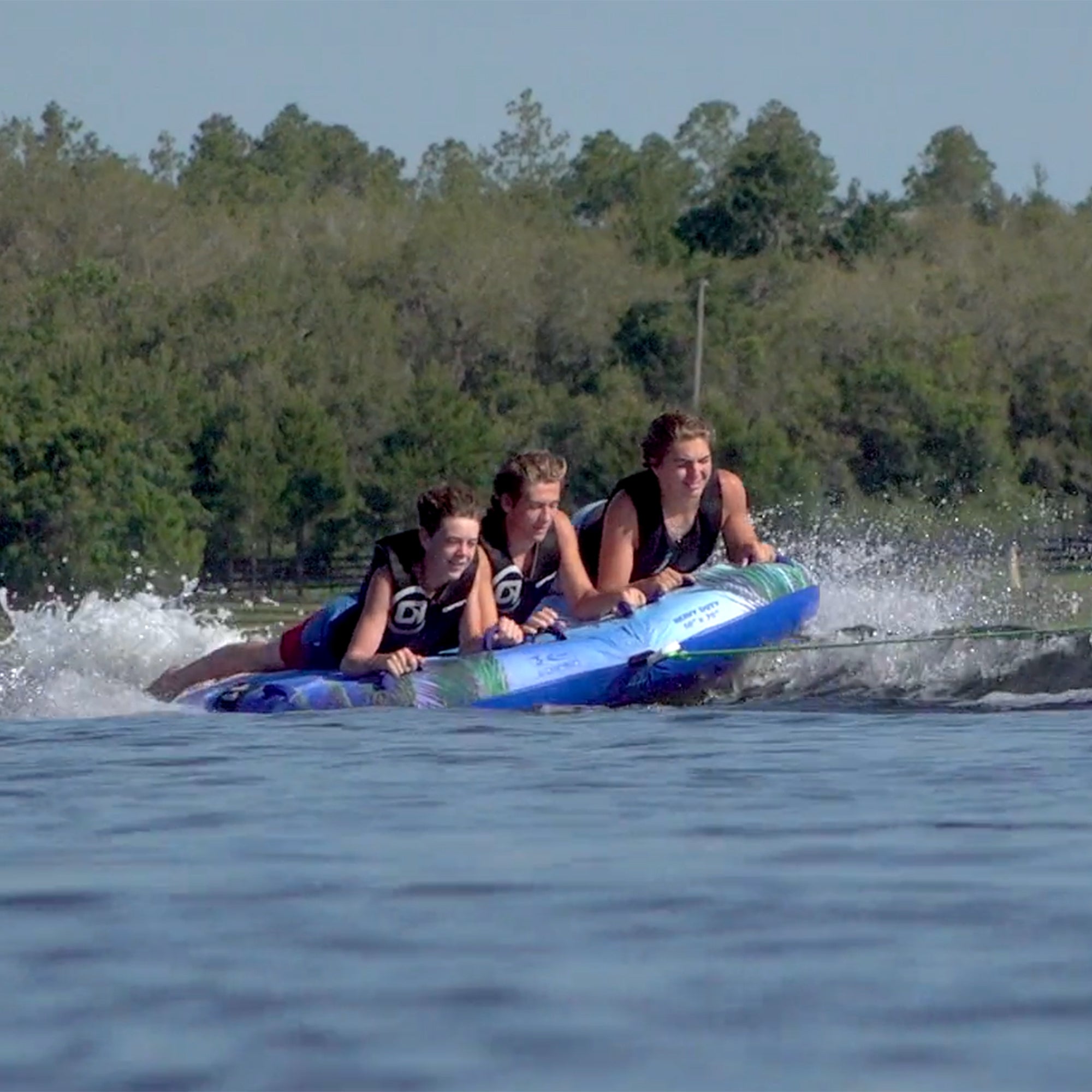 O'Brien Paradise 3 66 x 76 Inch 3 Person Towable Inflatable Deck Boat Inner Tube - VMInnovations