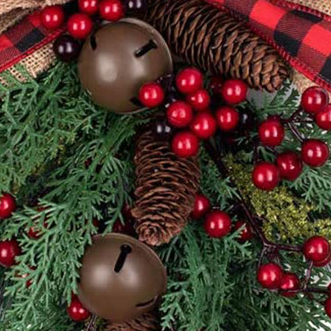 Haute Decor 18" Round Indoor/Outdoor Christmas Wreath w/Pinecones, Buffalo Check - VMInnovations