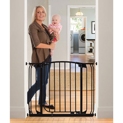 Dreambaby L778B Chelsea 28 to 39 Inch Auto-Close Baby Pet Safety Gate, Black