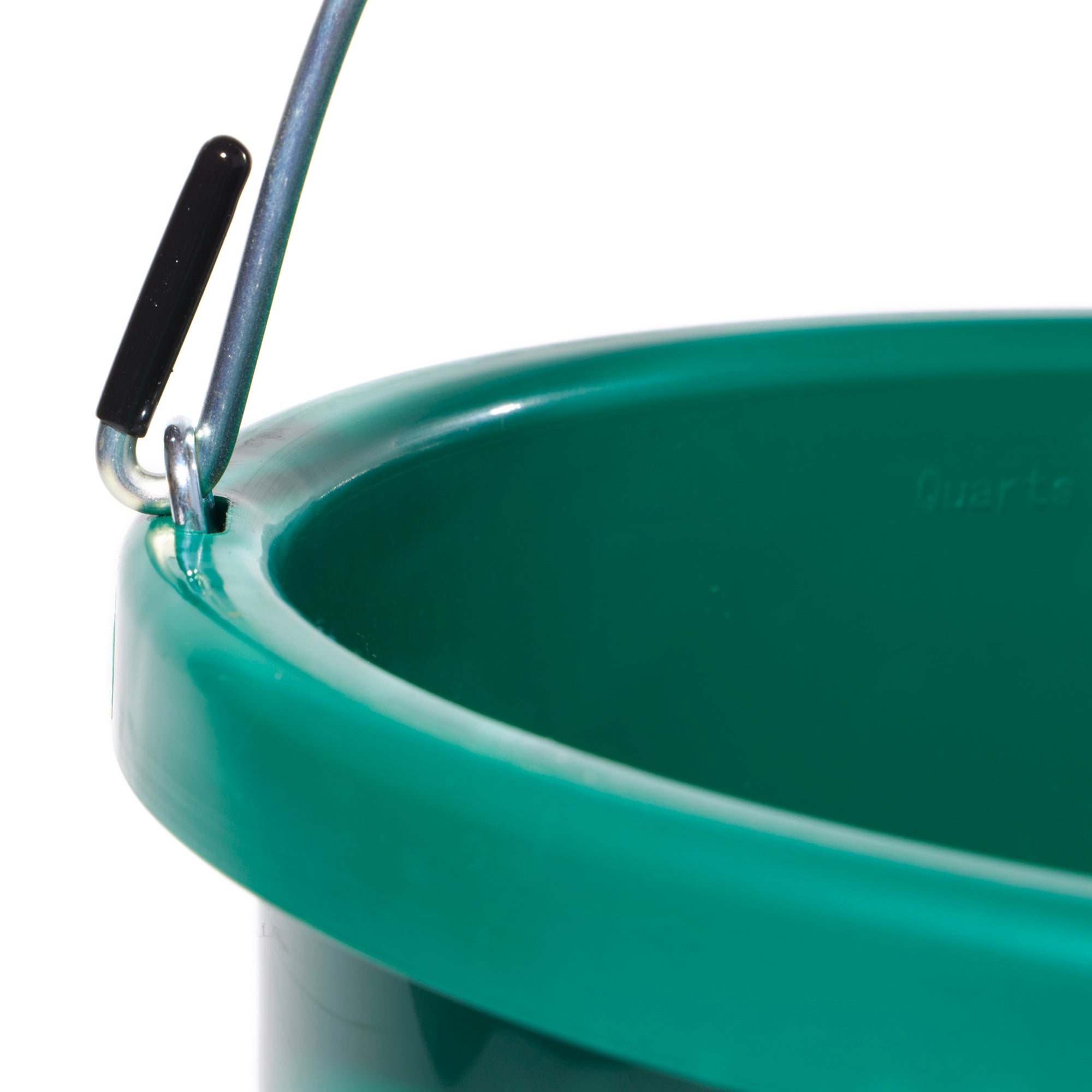 Farm Innovators Model HB-60 Oversized 2 Gal. Plastic Heated Bucket, 60 W (Used)