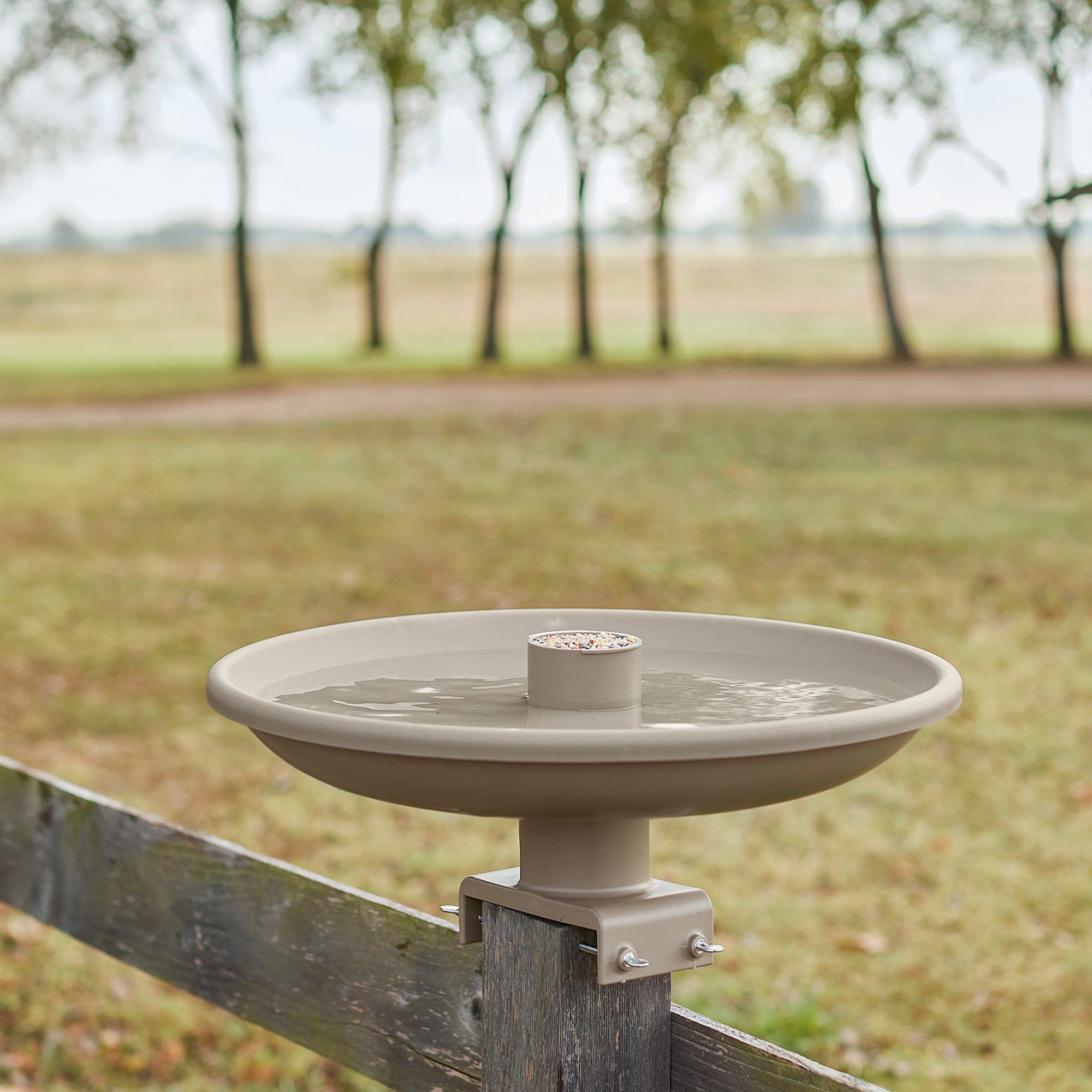 Farm Innovators 150W Plastic Heated Birdbath w/Deck Mount & Perch, Tan(Open Box)