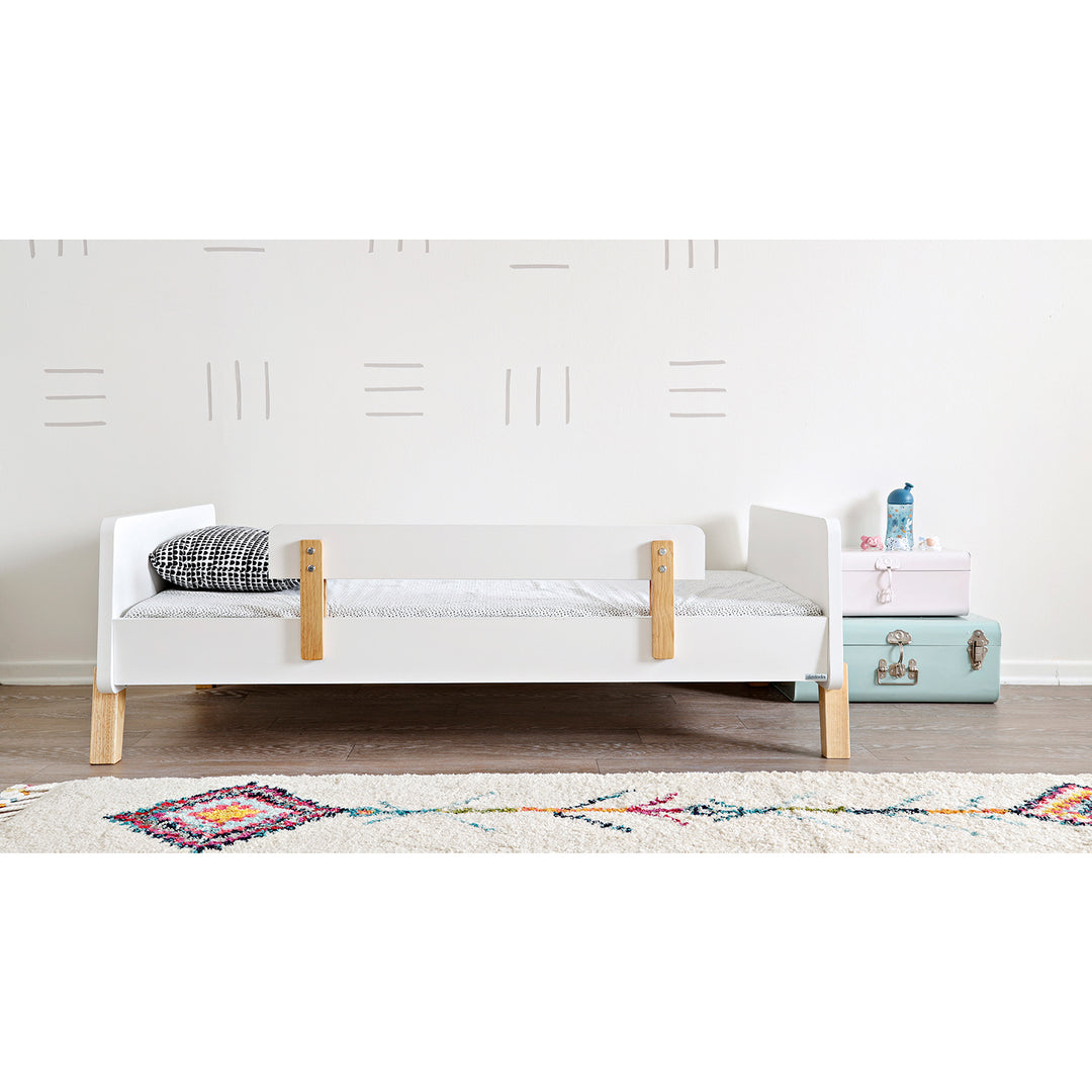 dadada Muse Low Profile Toddler Bed w/2 Removeable Side Rails, White (Open Box) - VMInnovations