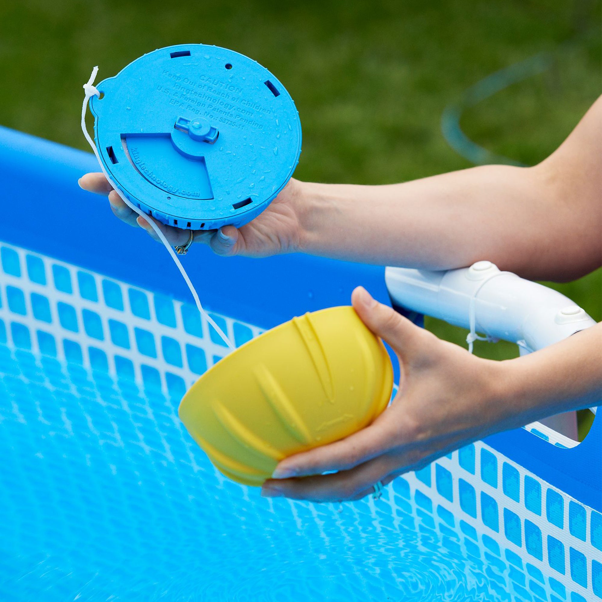 Hey! Cool Pool Float Cleaning Swimming Pool with Bestway Steel Pro Round Frame