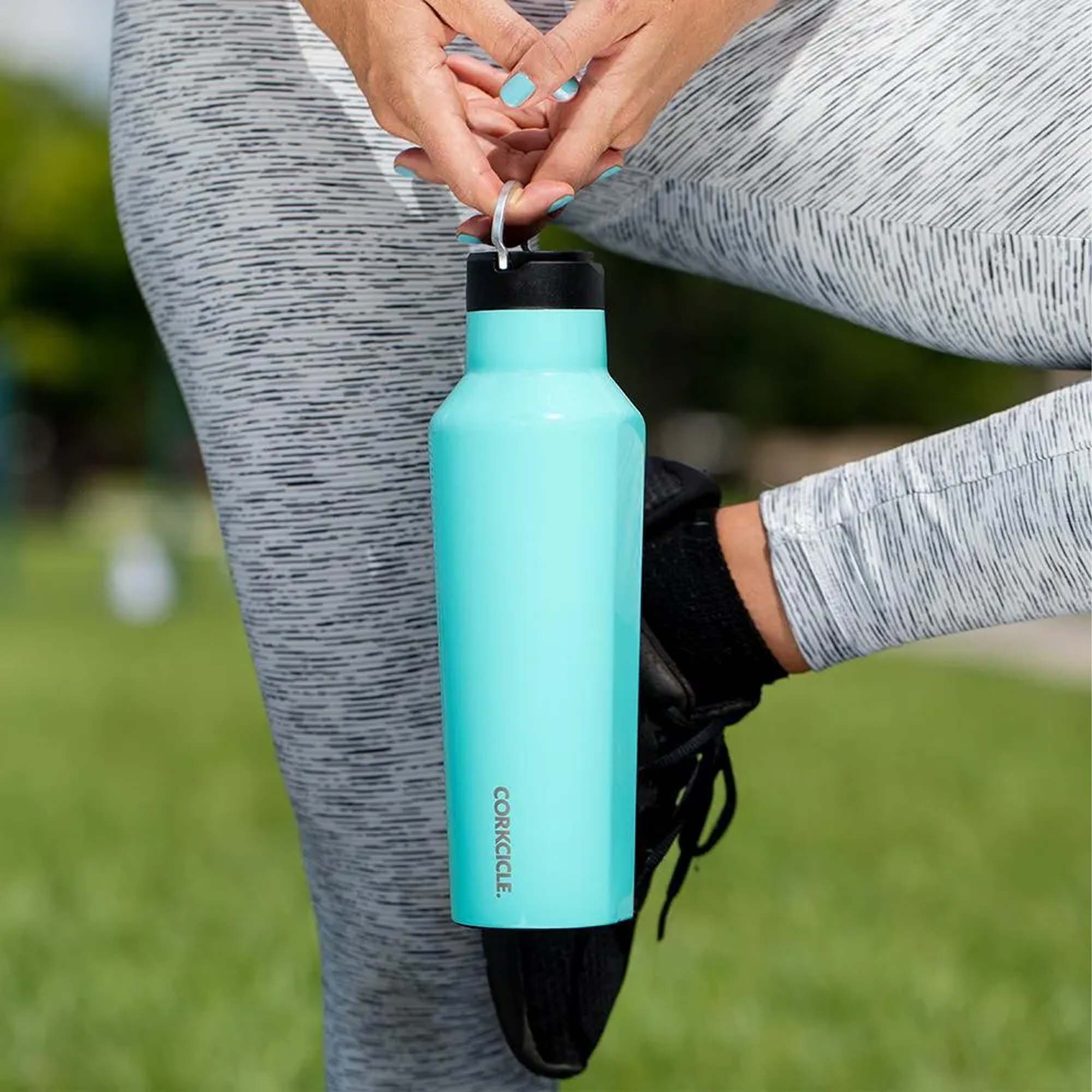 Corkcicle Luxe 20 Ounce Sport Canteen Stainless Steel Water Bottle, Prismatic