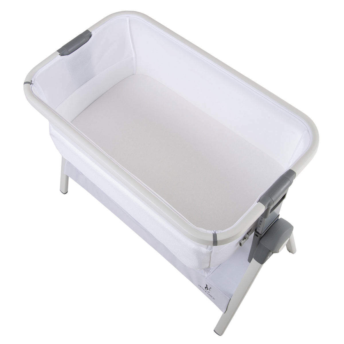 Venice Child California Dreaming Portable Lockable Bedside Bassinet Crib, White - VMInnovations