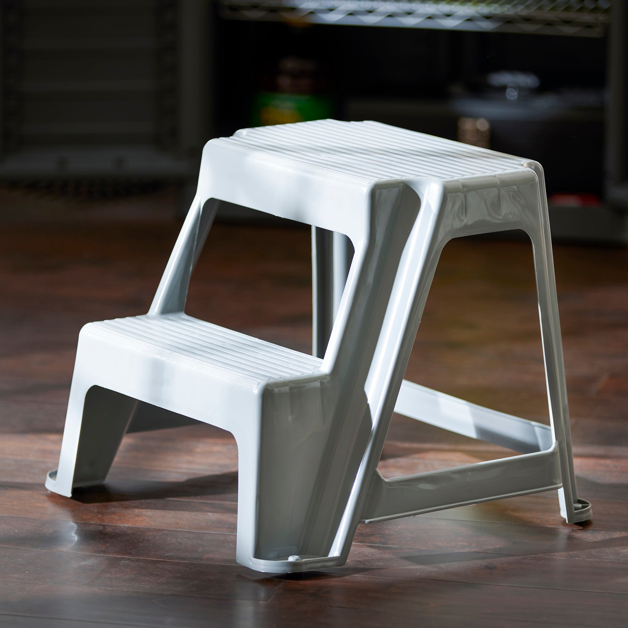 Gracious Living 2 Step Stool w/ Non Slip Feet, Holds Up to 300 Pounds (Open Box) - VMInnovations