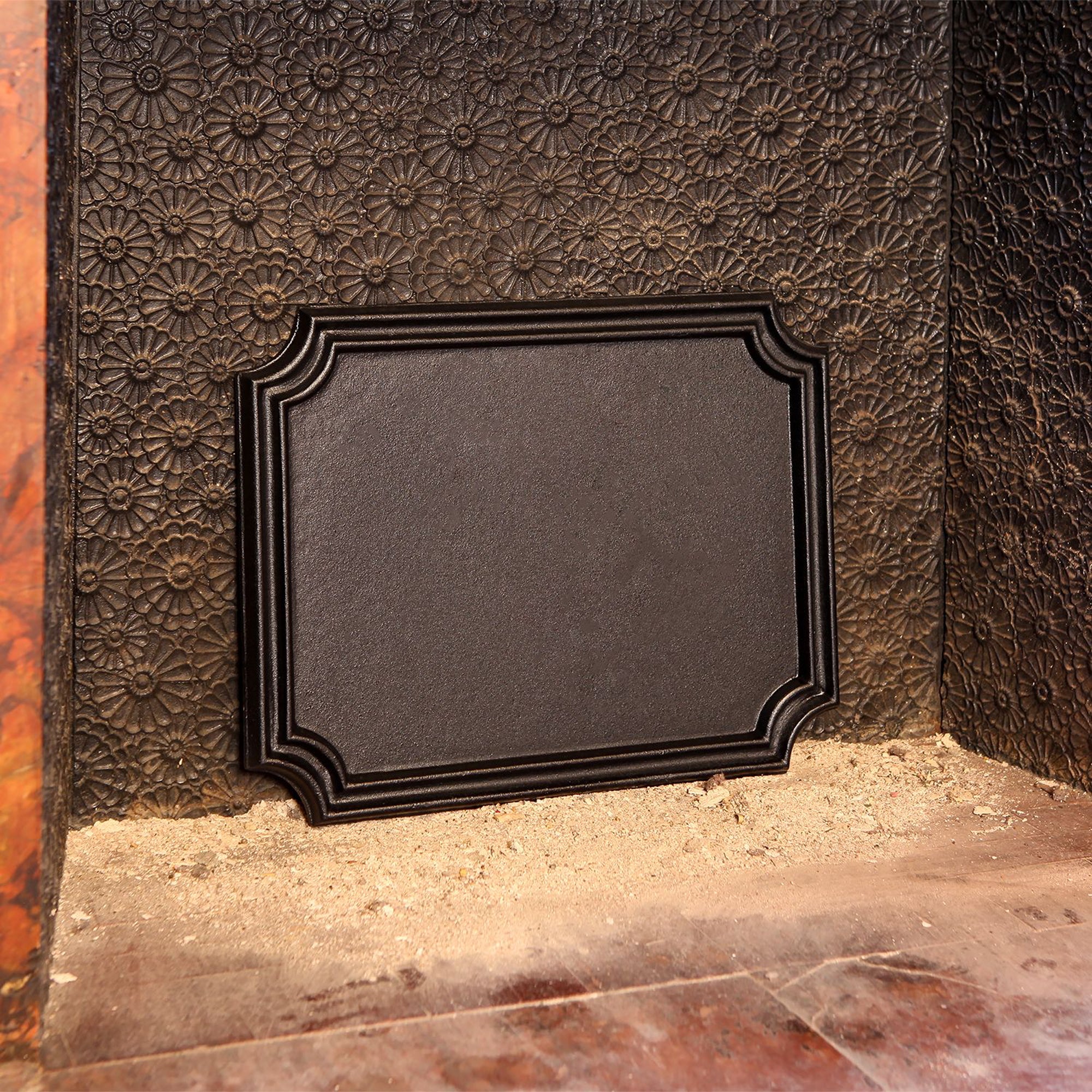 Minuteman International Cast Iron Fireback with Matte Black Finish (Used)