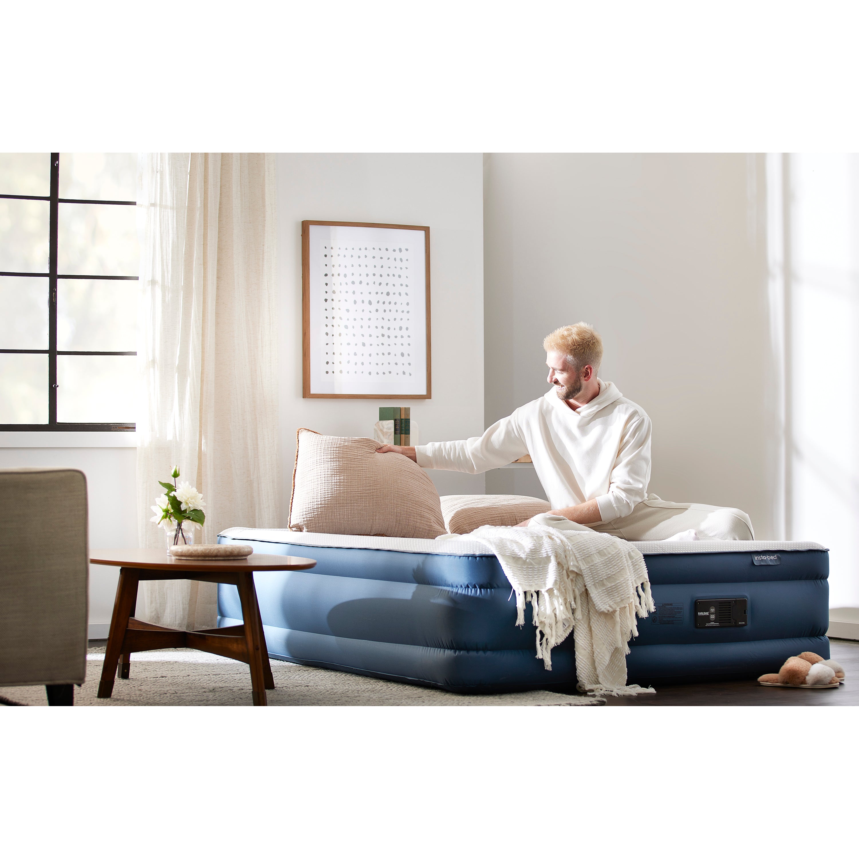 Insta-Bed Whispair 18 Inch Queen Size Air Mattress with Internal Pump (Used) - VMInnovations