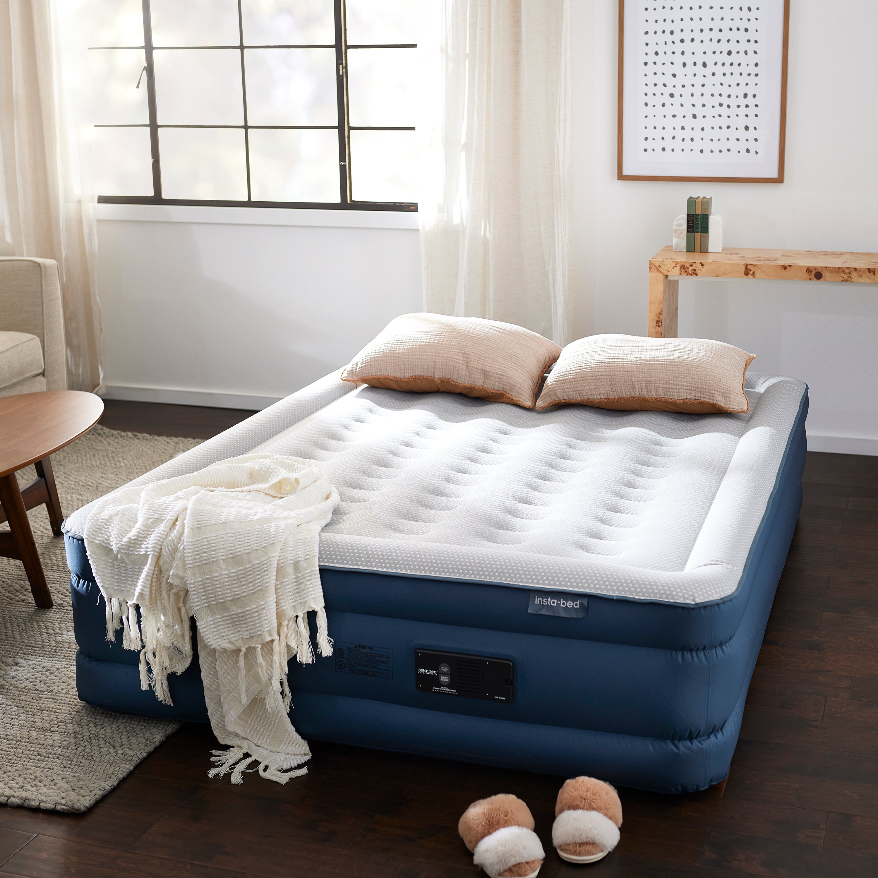 Insta-Bed Whispair 18 Inch Queen Size Air Mattress with Internal Pump (Used) - VMInnovations