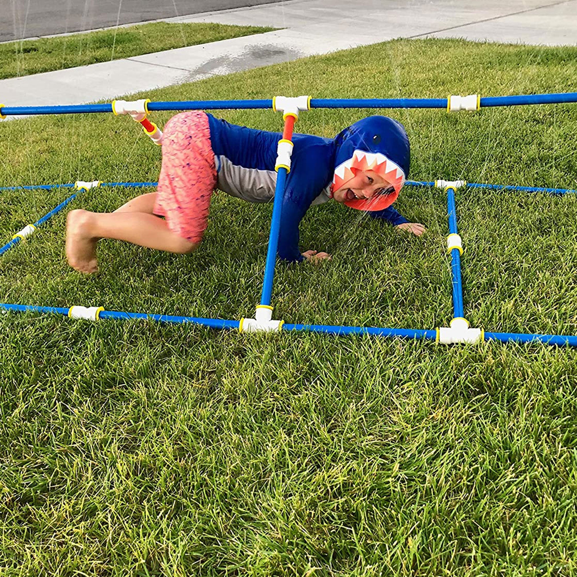 Funphix Medium Outdoors Sprinkles Set with Poles and Hose Fort Kit, Multicolor - VMInnovations