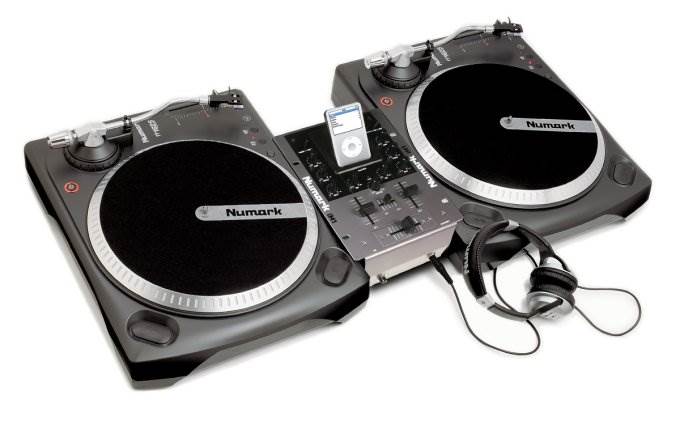 NUMARK iBATTLEPACK Dual DJ Vinyl Turntable Mixer + iPod