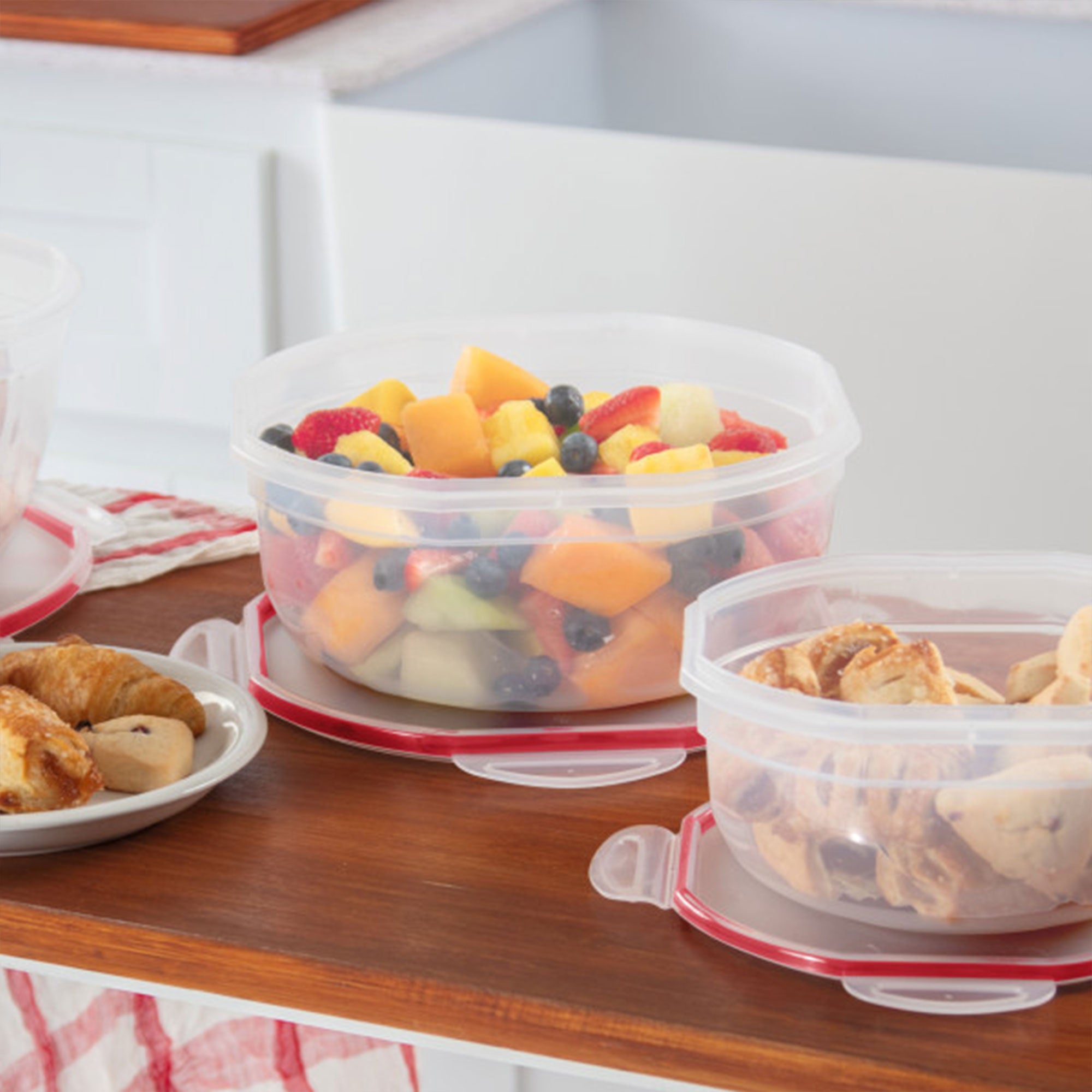 Sterilite Ultra Seal 4.7 Qt Plastic Food Storage Bowl Container w/ Lid (12 Pack) - VMInnovations