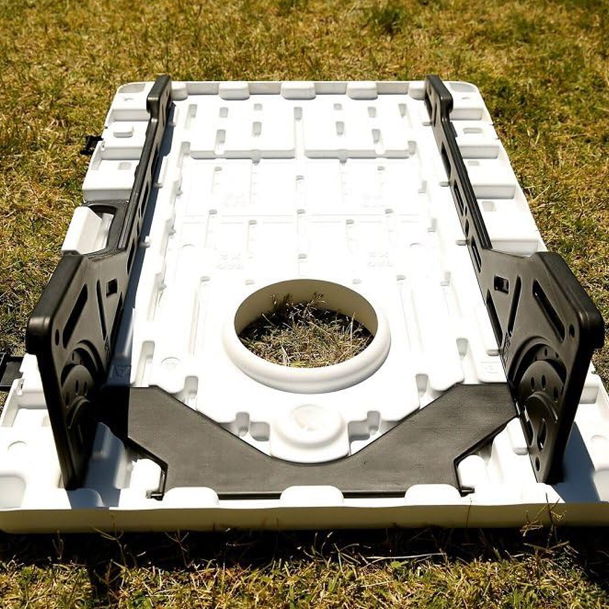 EZ Carry Portable All Weather Cornhole Set w/ Boards and Beanbags (Used) - VMInnovations