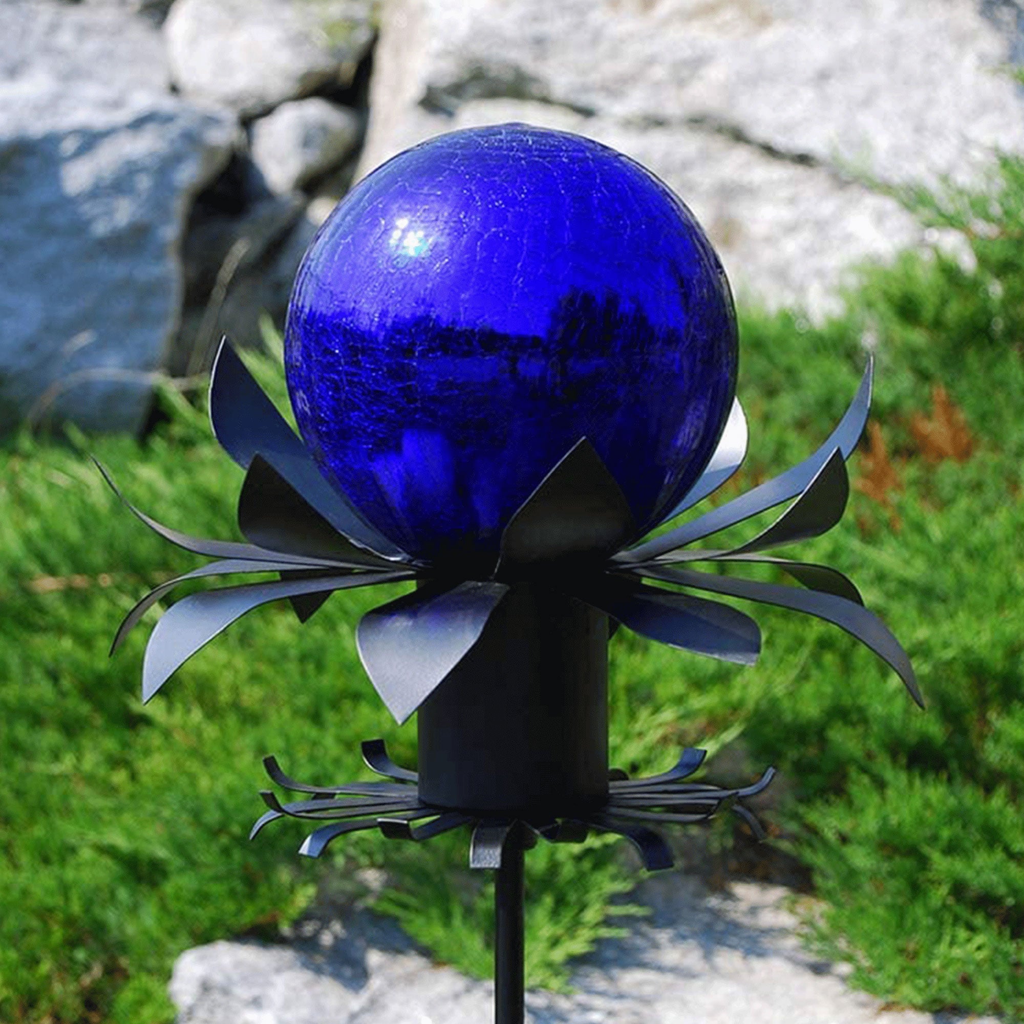 Achla Designs 6 Inch Gazing Glass Crackle Globe Sphere Garden Ornament, Blue