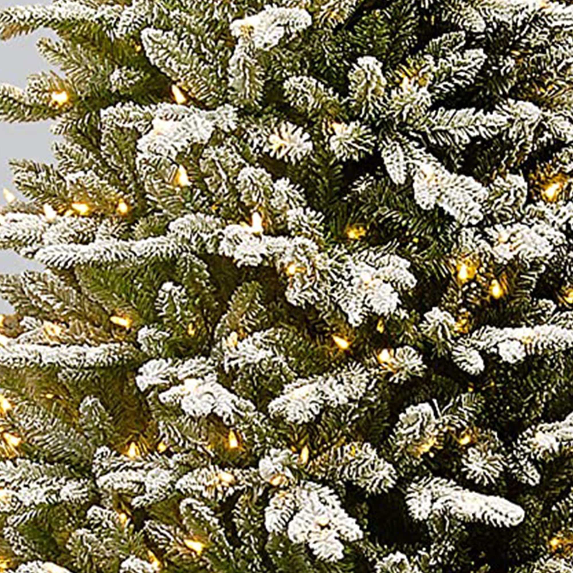 Snowy Sierra Spruce 7.5' Prelit Artificial Christmas Tree (Used) - VMInnovations