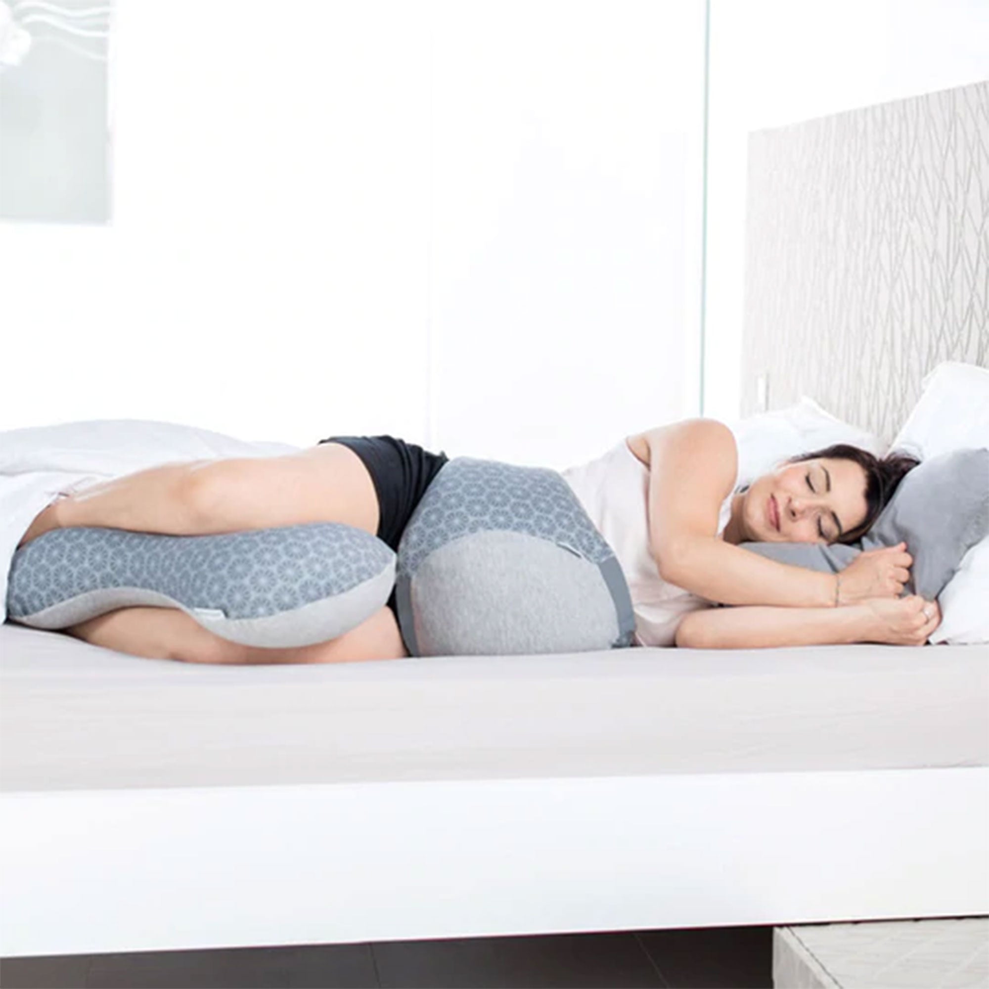 Babymoov Dream Belt Pregnancy Sleep Aid Wedge Pillow, Grey, Large/XLarge (Used) - VMInnovations