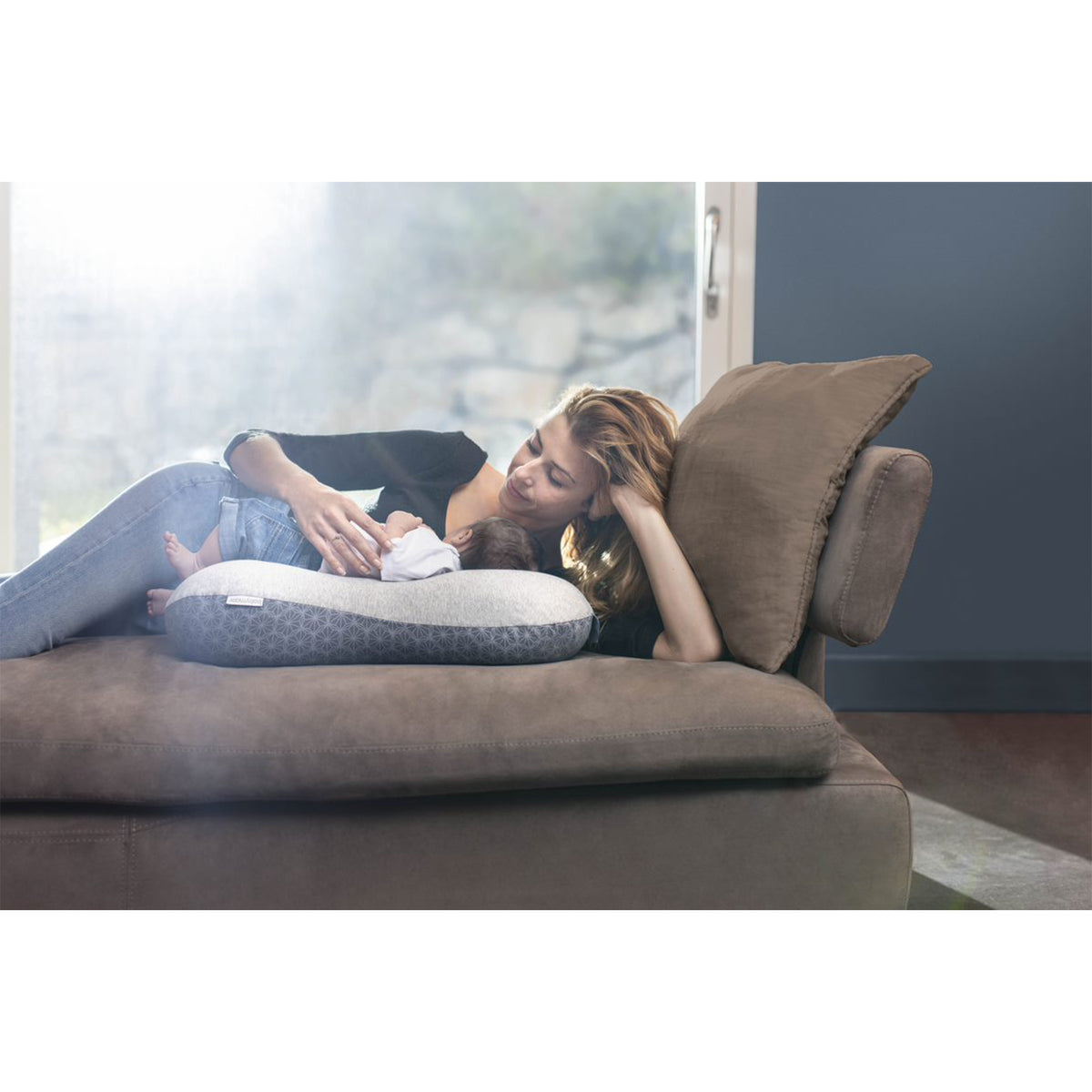 Babymoov Mom and Baby Sleep Aid Leg Support Nursing Pillow, Grey Polka Dots - VMInnovations