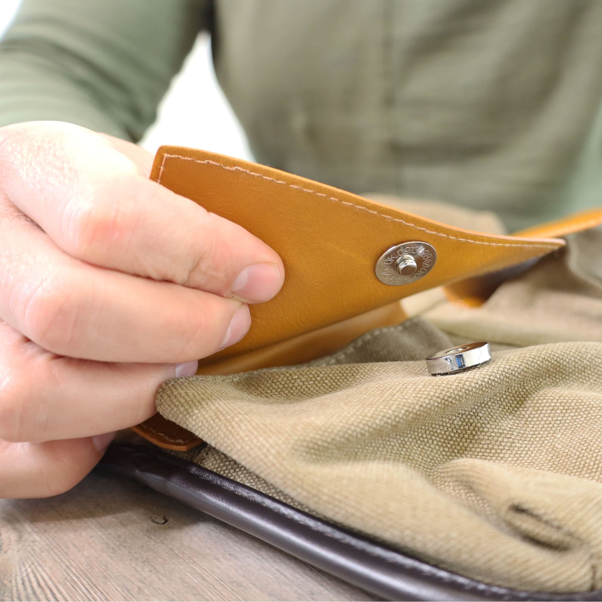 Vetelli Foldable Leather Travel Toiletry Bag for Men with 4 Pockets (Open Box) - VMInnovations
