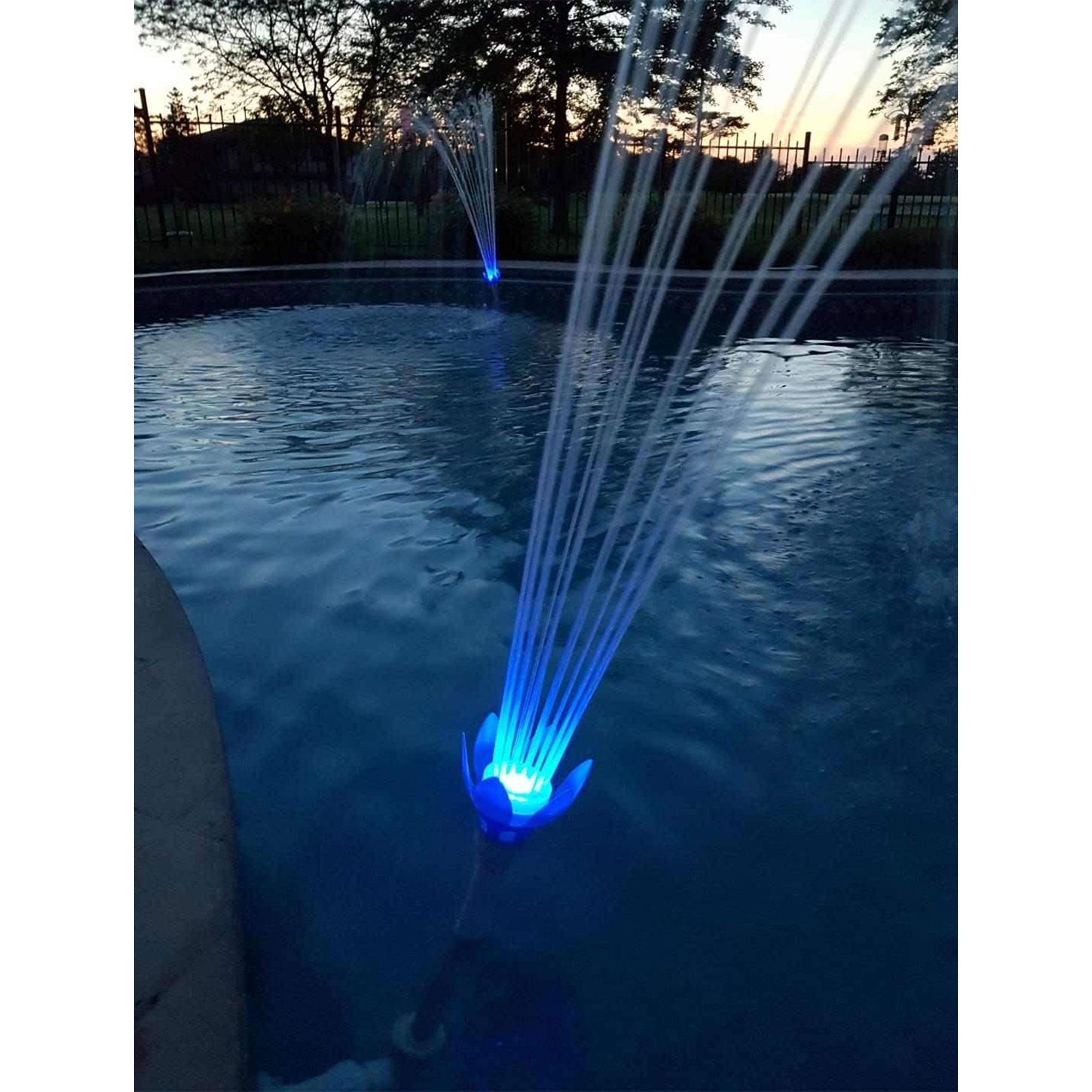 Magic Pool Fountain Water Fountain w/Bulb (2 Pack) & Comfy Floats Sun Disc Float