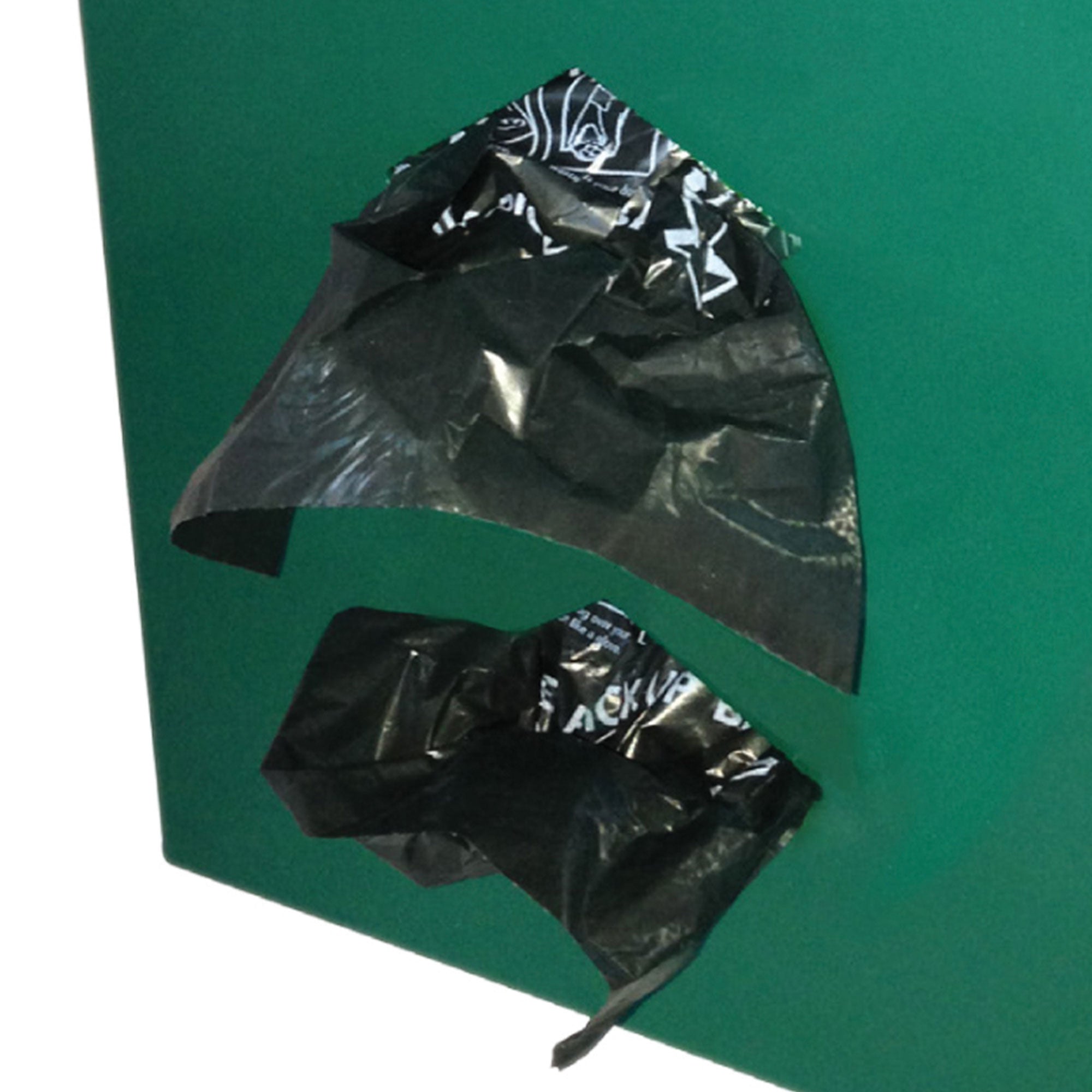 Dogipot Bag Dispenser, Green w/ 400 Bag Capacity and Case of 10 Waste Bag Rolls