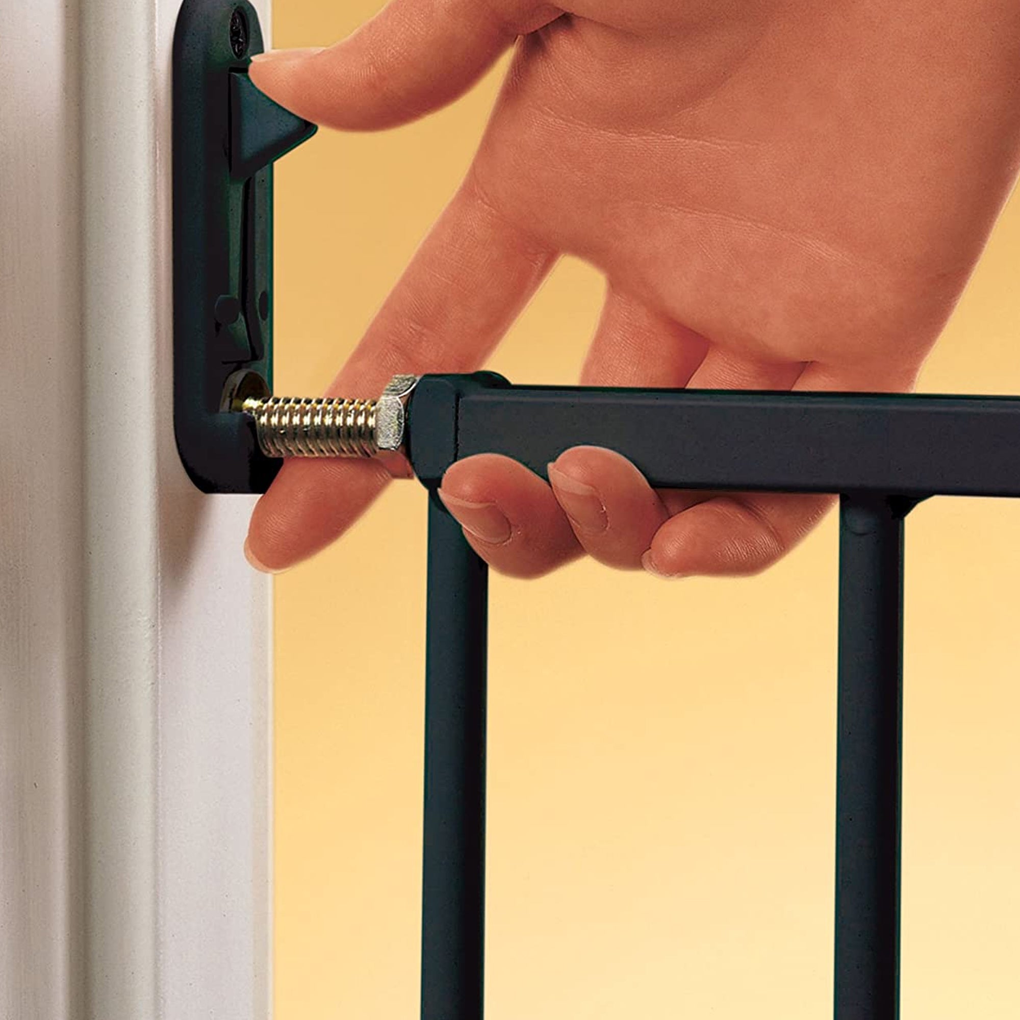 KidCo Safeway Top of Stairs Quick Release Baby Gate, 42.5 x 30.5 In (Open Box) - VMInnovations