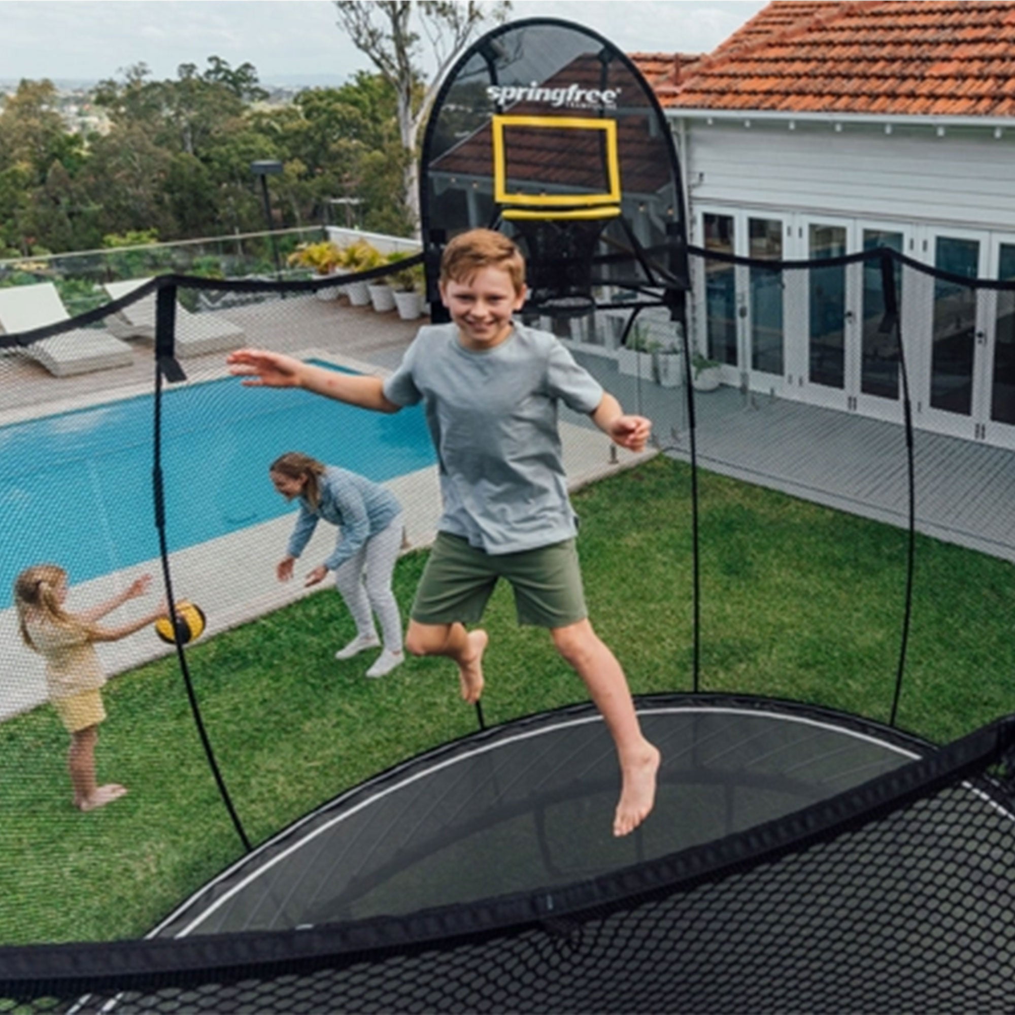 Springfree Trampoline Kids Oval 8 x 13' Trampoline & Lob Home Backyard Bocce Set