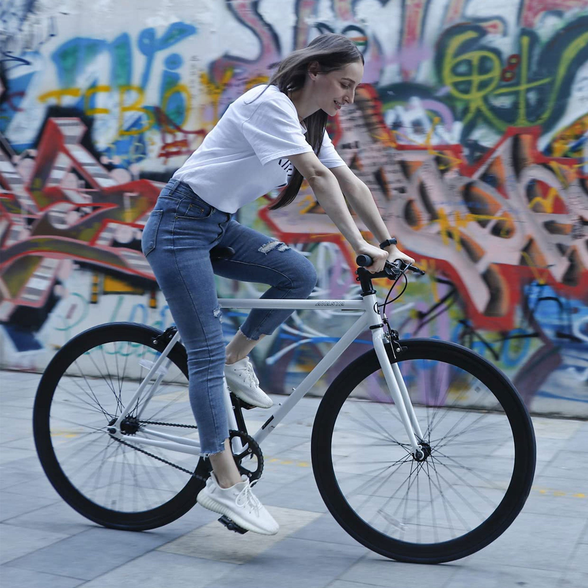 AVASTA 700C 54 In Single Speed Loop Fixed Gear Urban Fixie Bike, White (Used) - VMInnovations