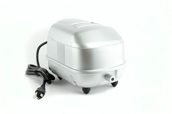 PONDMASTER AP-40 Deep Water Pond Aquarium Air Pump AP (Refurbished)