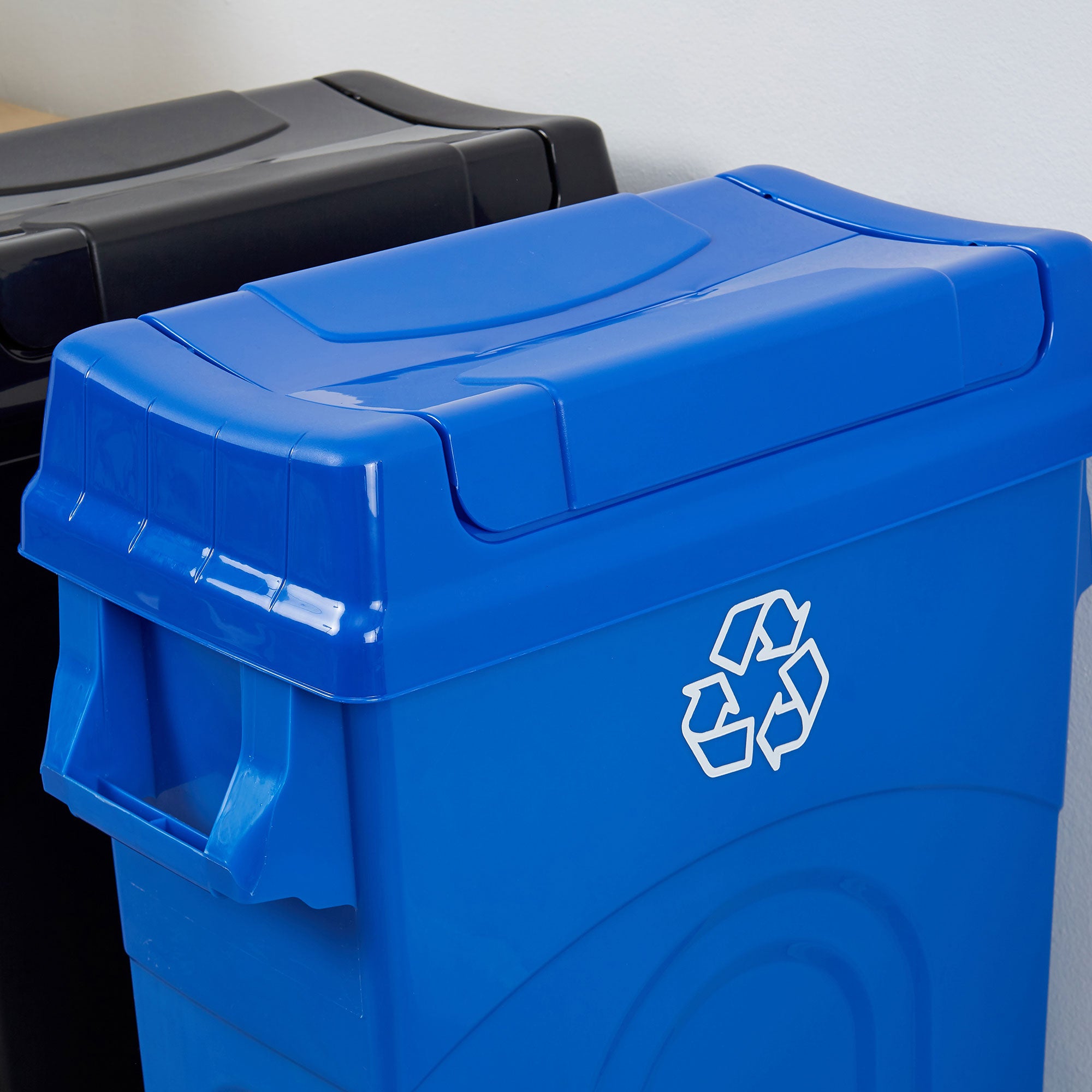 United Solutions 23 Gallon Highboy Kitchen Recycling Bin with Swing Lid, Blue - VMInnovations