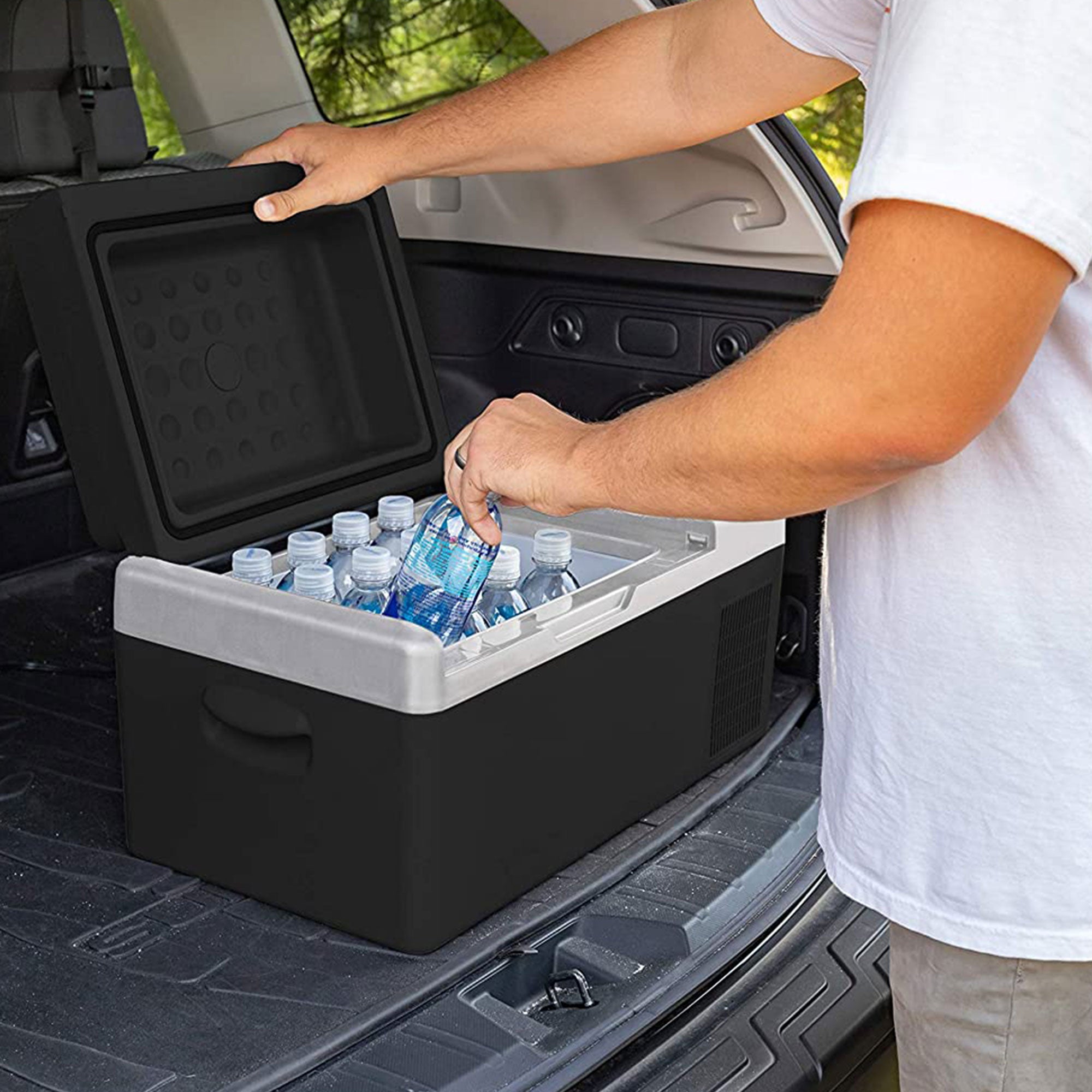 Camco CAM-200 20L Compact Portable Refrigerator/Freezer with LCD Panel (Used) - VMInnovations