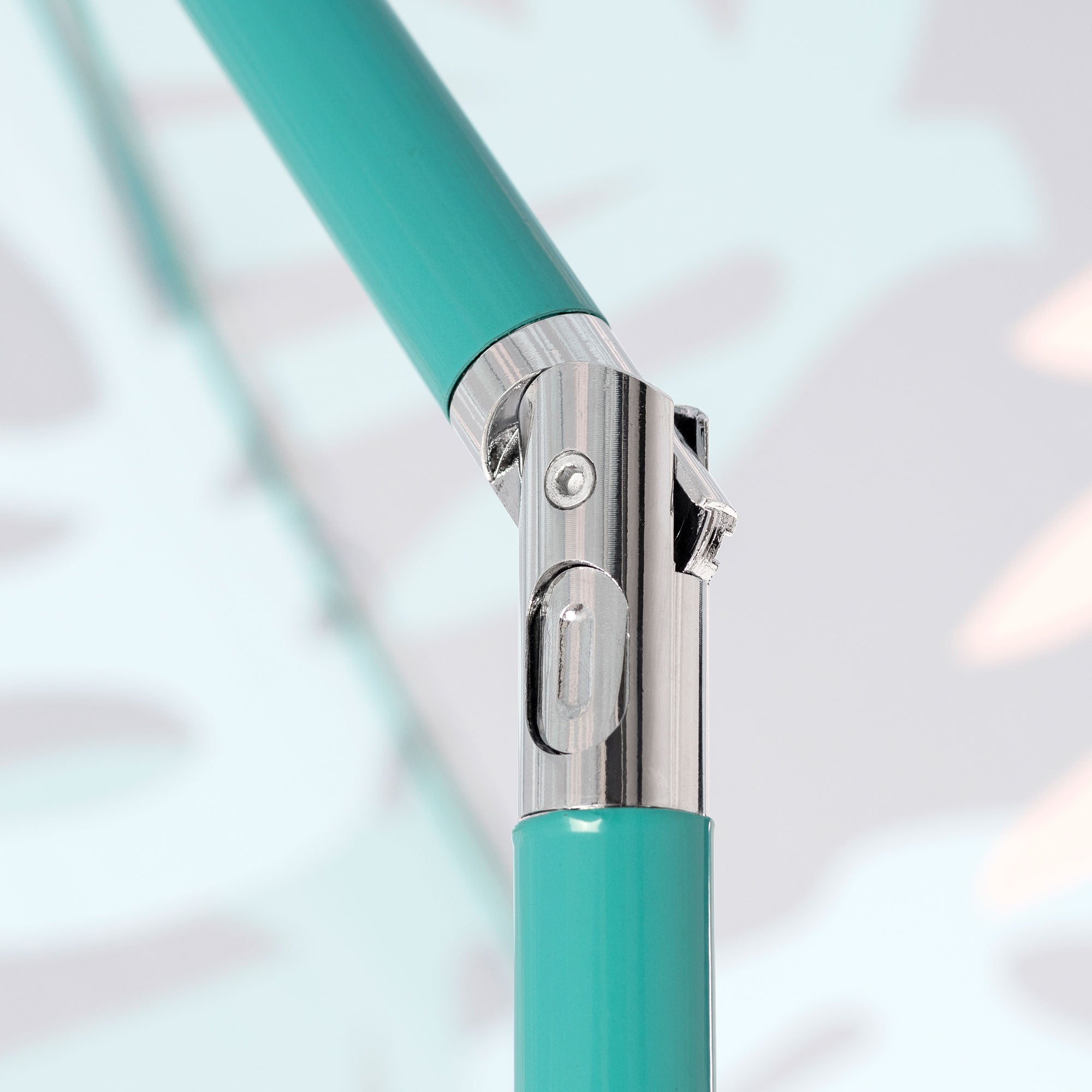 SlumberTrek Moda Adjustable Height Push Button Tilt Beach Umbrella, Coral (Used) - VMInnovations