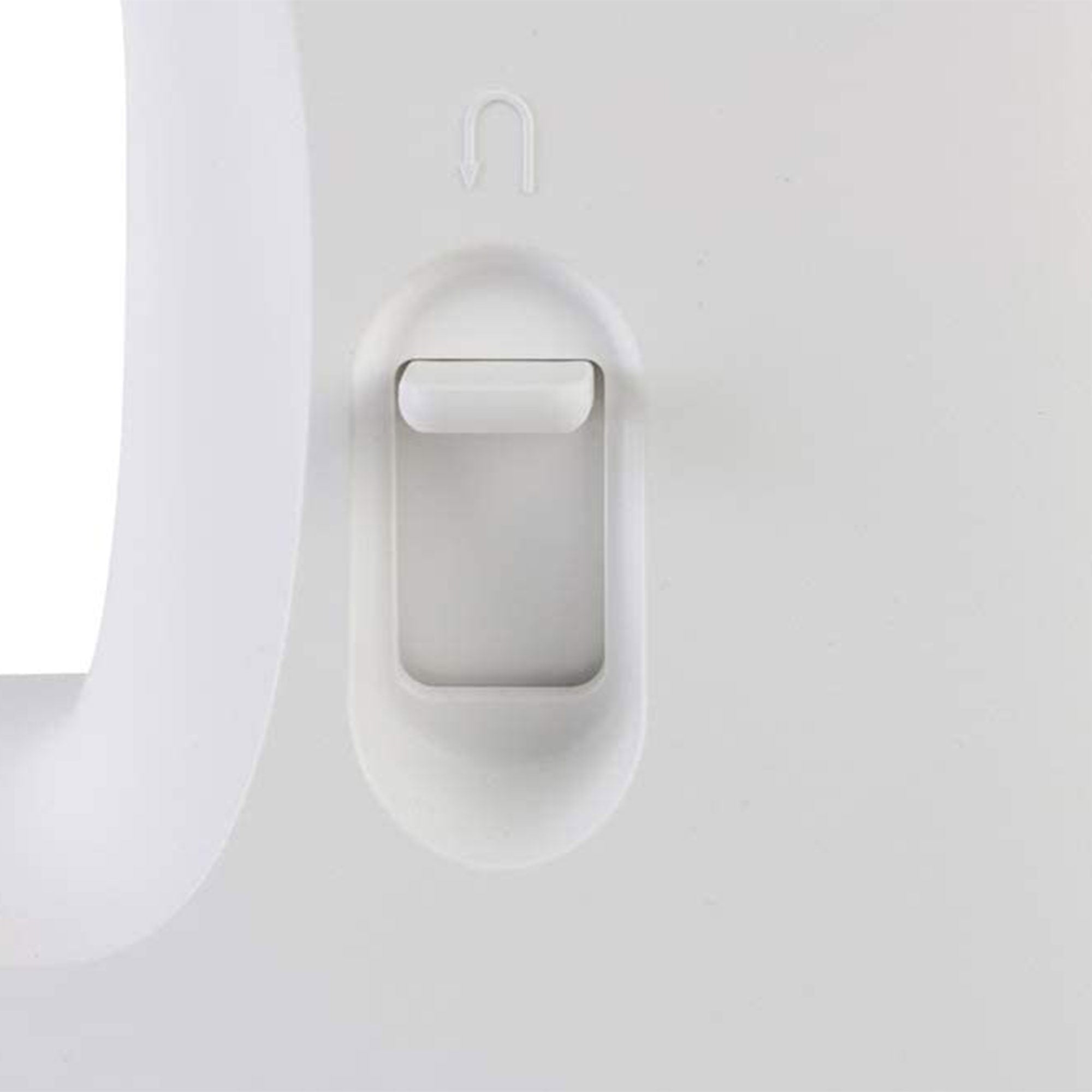 Singer Sewing Machine w/63 Stitch Applications and Accessories, White (Used) - VMInnovations