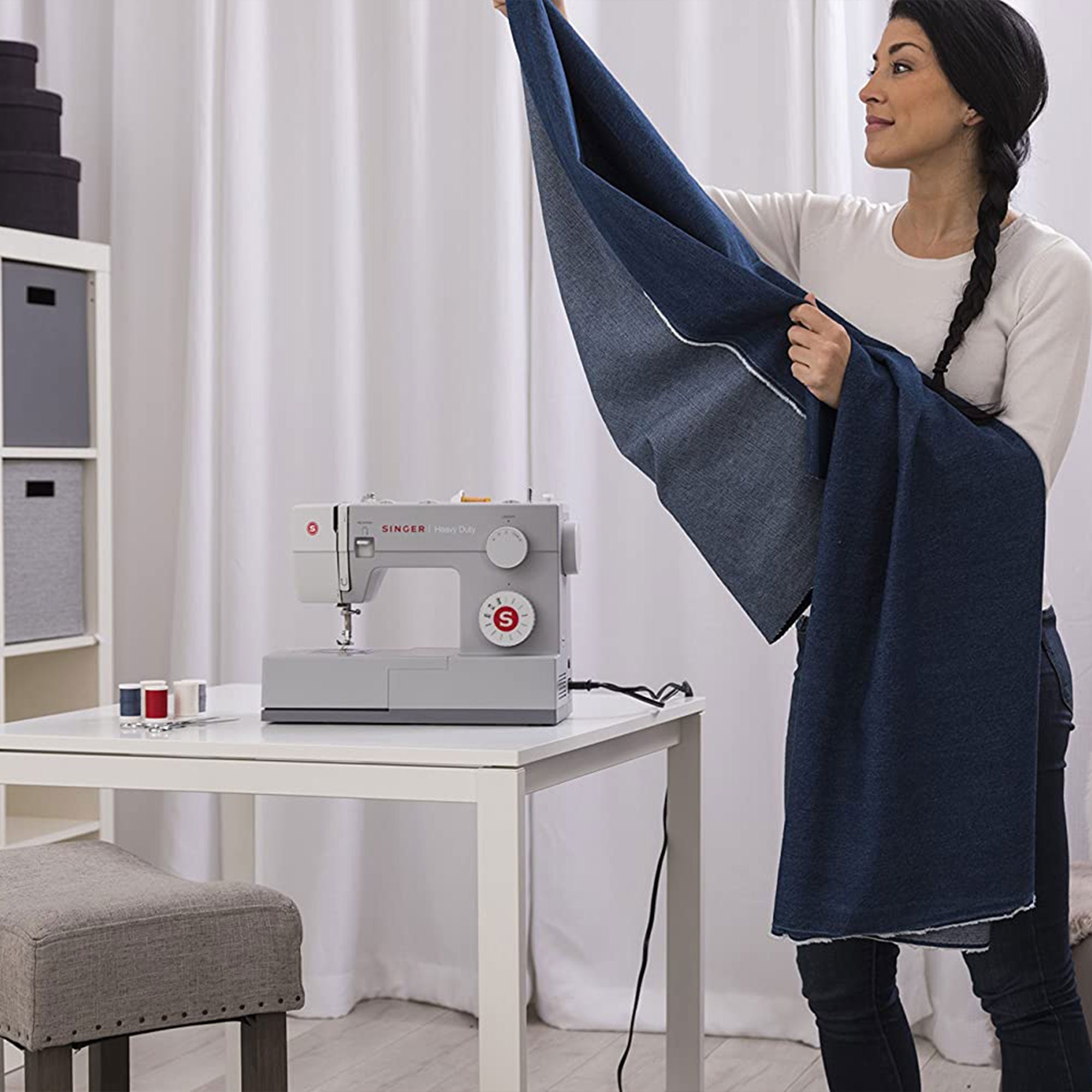 SINGER 4411 Sewing Machine with 69 Applications and Accessories, Gray (Open Box) - VMInnovations