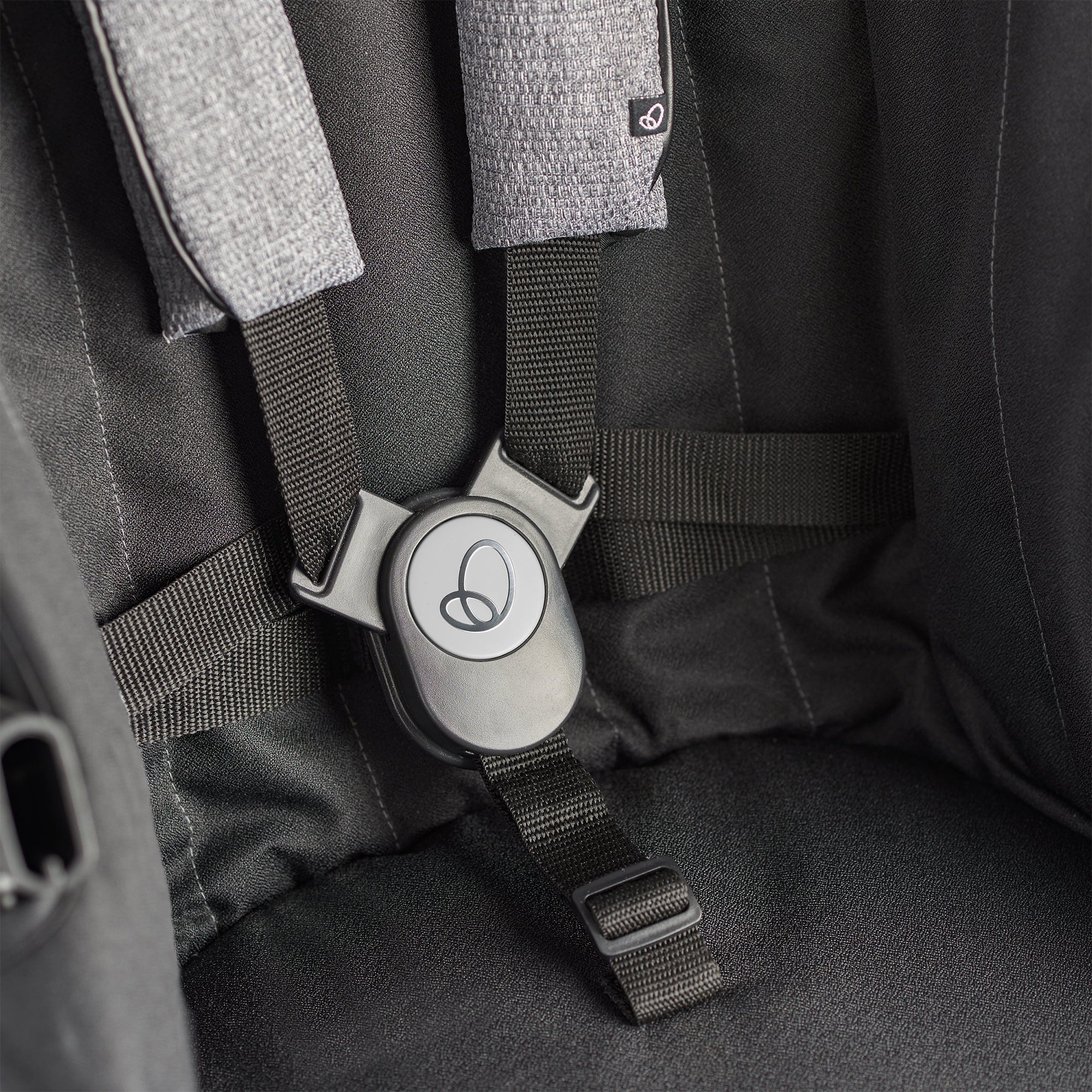 Evenflo Gold Shyft Travel System Stroller with SecureMax Car Seat, Onyx Black - VMInnovations