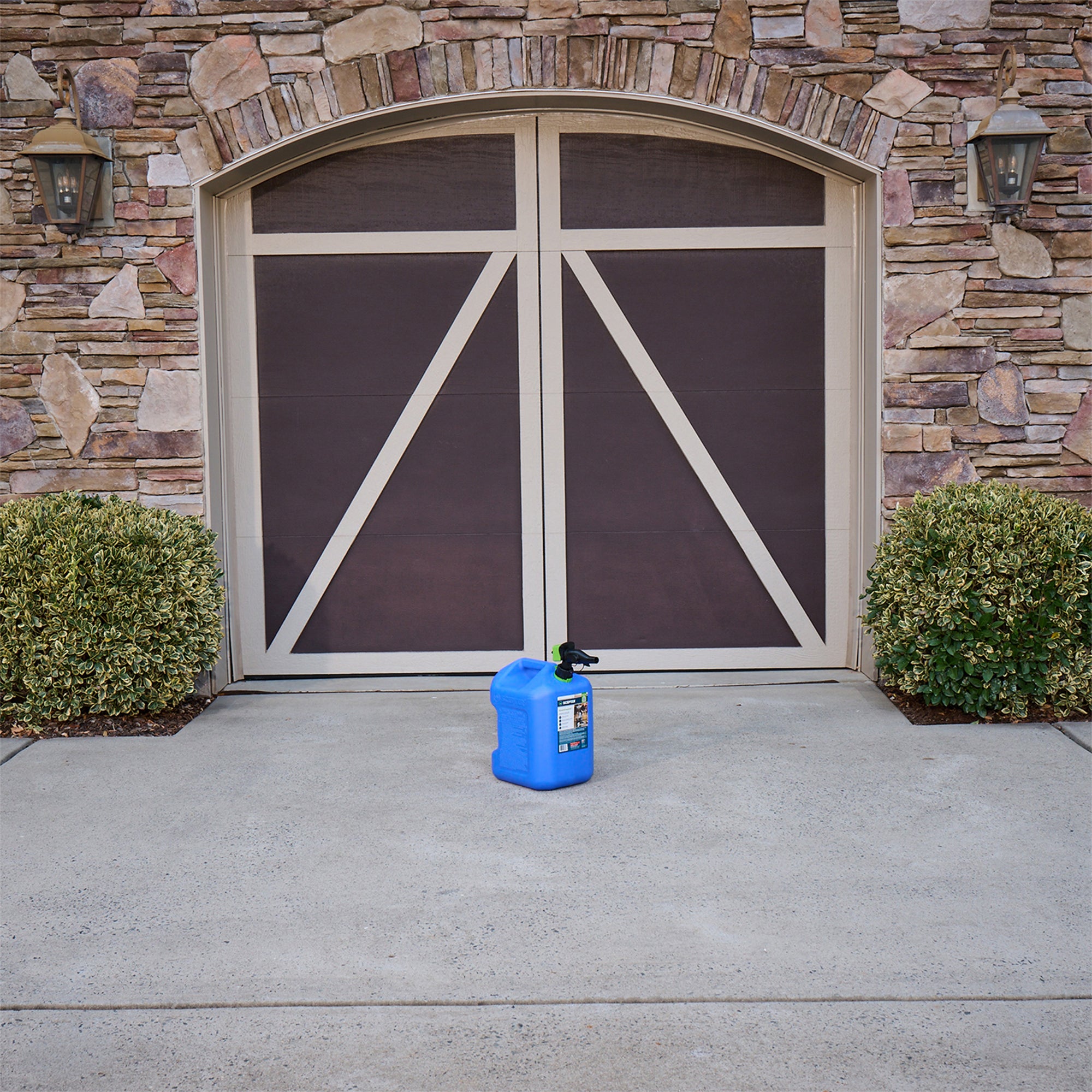Scepter SmartControl Dual Handle Kerosene Can Container Jug, 5 Gal/18.9L, Blue - VMInnovations