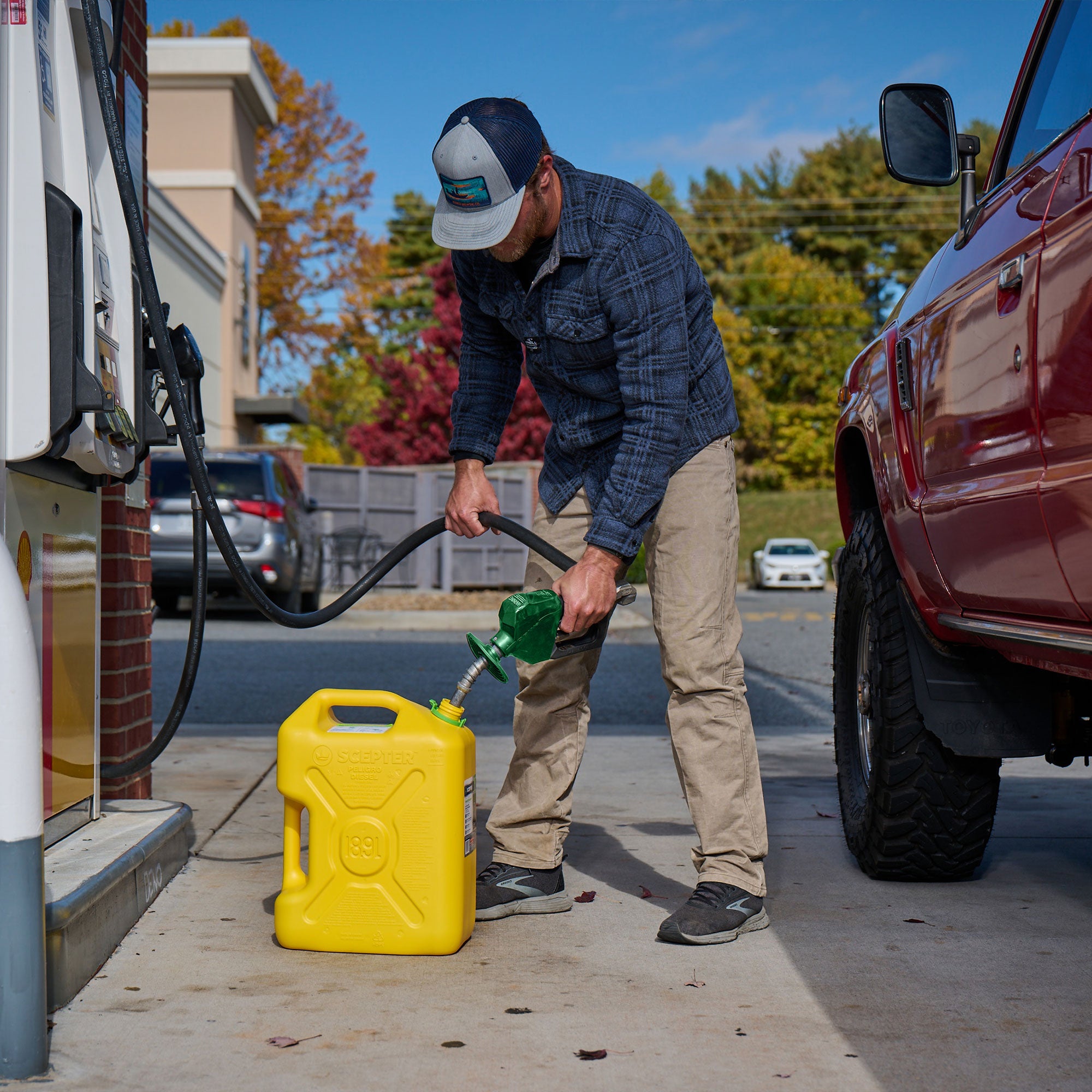 Scepter SmartControl Dual Handle Diesel Gas Container Jug, 5 Gal/18.9L, Yellow - VMInnovations