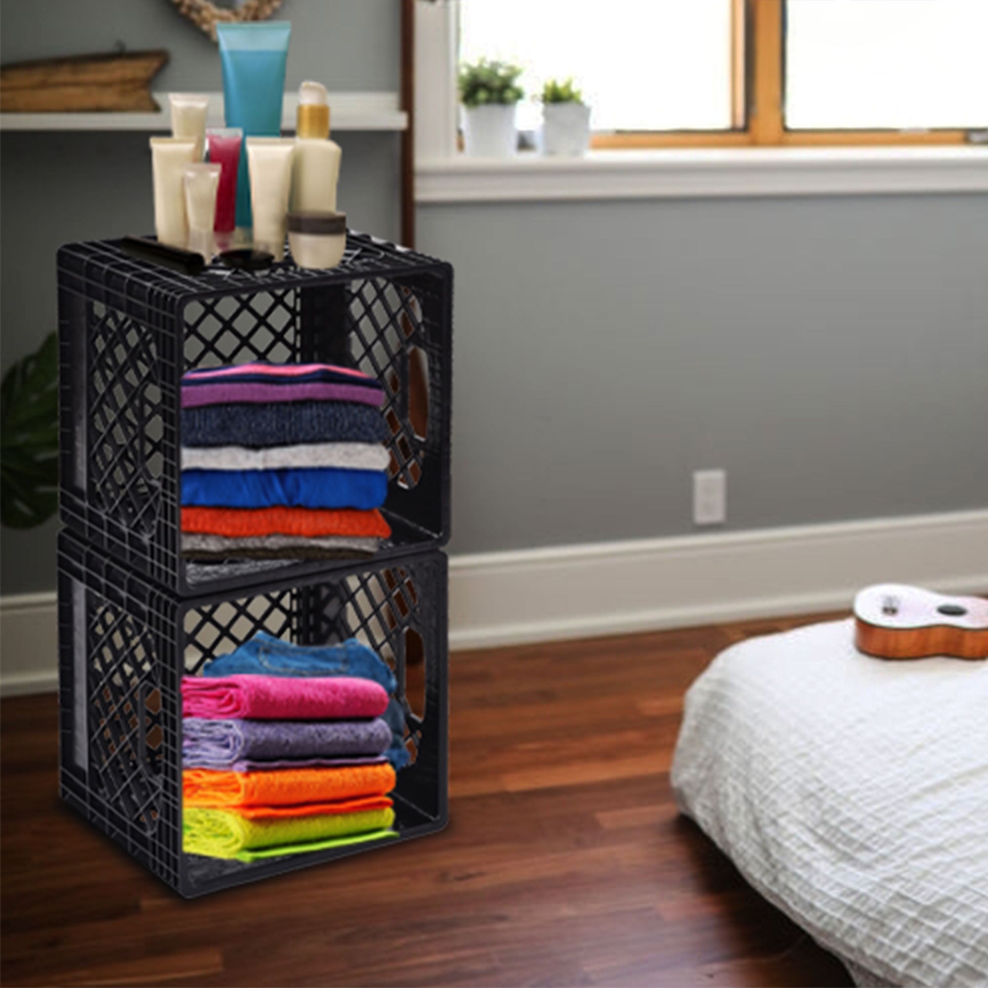 18 Quart Storage Stackable Storage Crate with Handles, Black (2 Pack) (Used)
