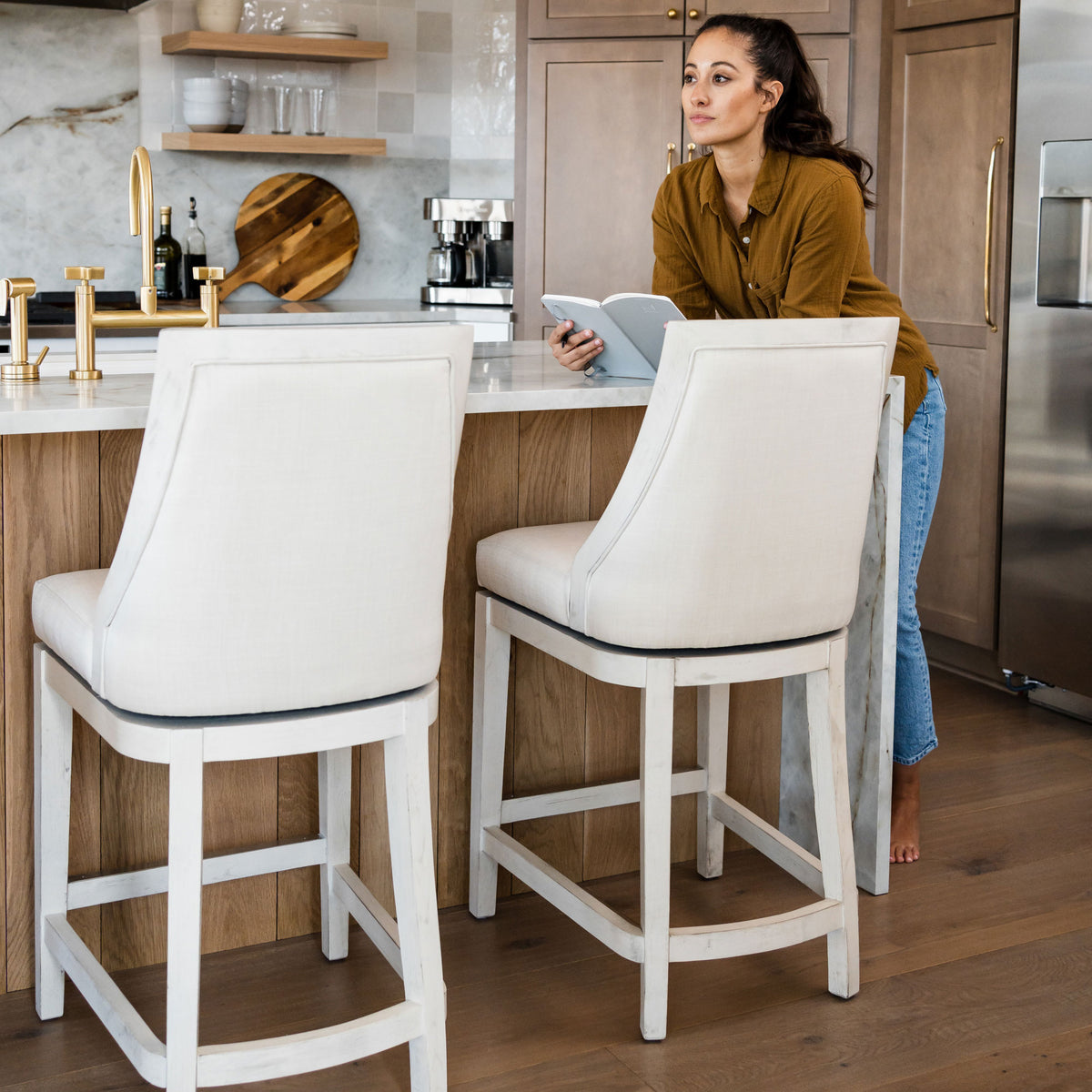 Maven Lane Vienna Kitchen Counter Height Stool , White Oak Finish (Used)