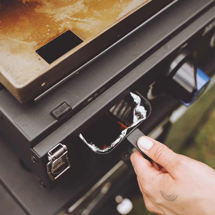 Razor Griddle Portable 2 Burner 30,000 BTU Gas Grill & Griddle Cart w/Shelves - VMInnovations