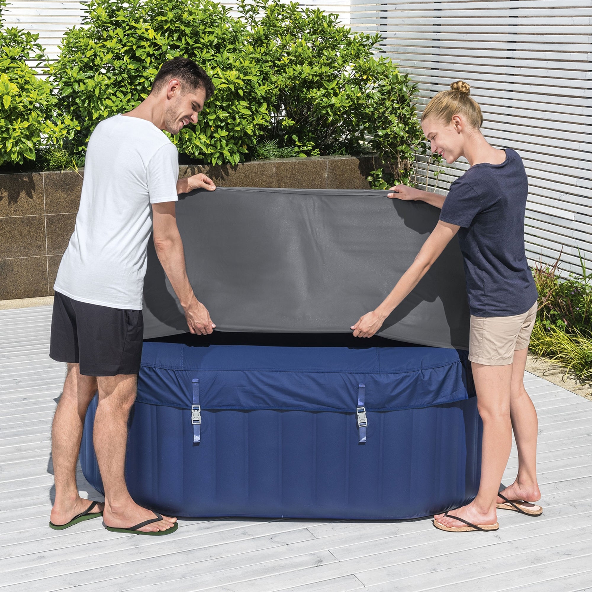 Coleman SaluSpa 6 Person Inflatable Hot Tub w/EnergySense DuraPlus Spa Cover