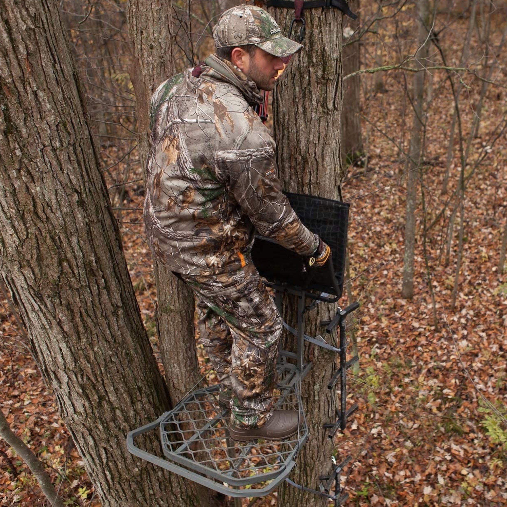 Hawk Helium Kickback Tree Stand, Set of 3 Climbing Sticks & Muddy Ambush Harness - VMInnovations