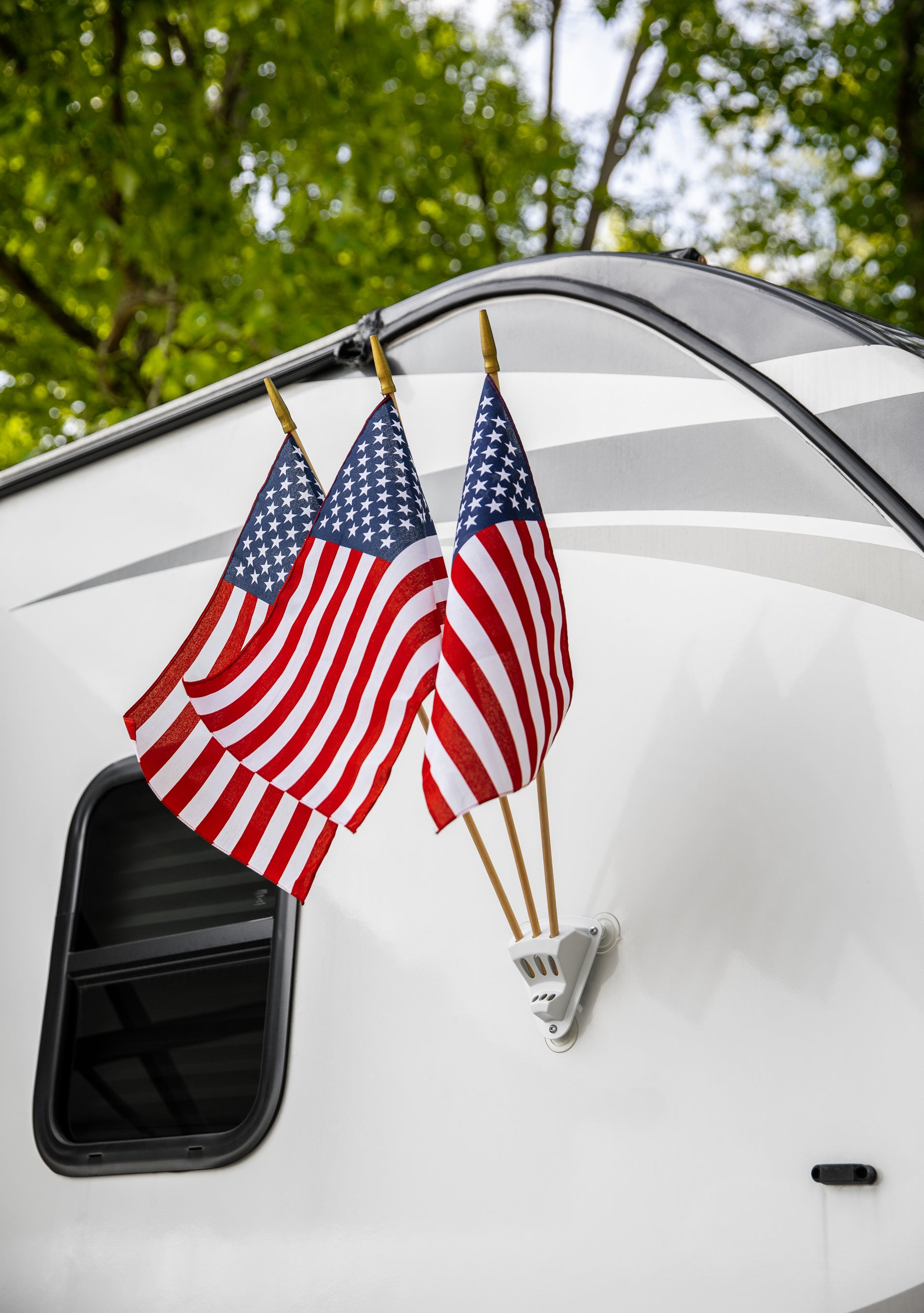 Camco 3 x 5 Inch Durable Plastic Construction Suction Cup Flag Holder, White - VMInnovations