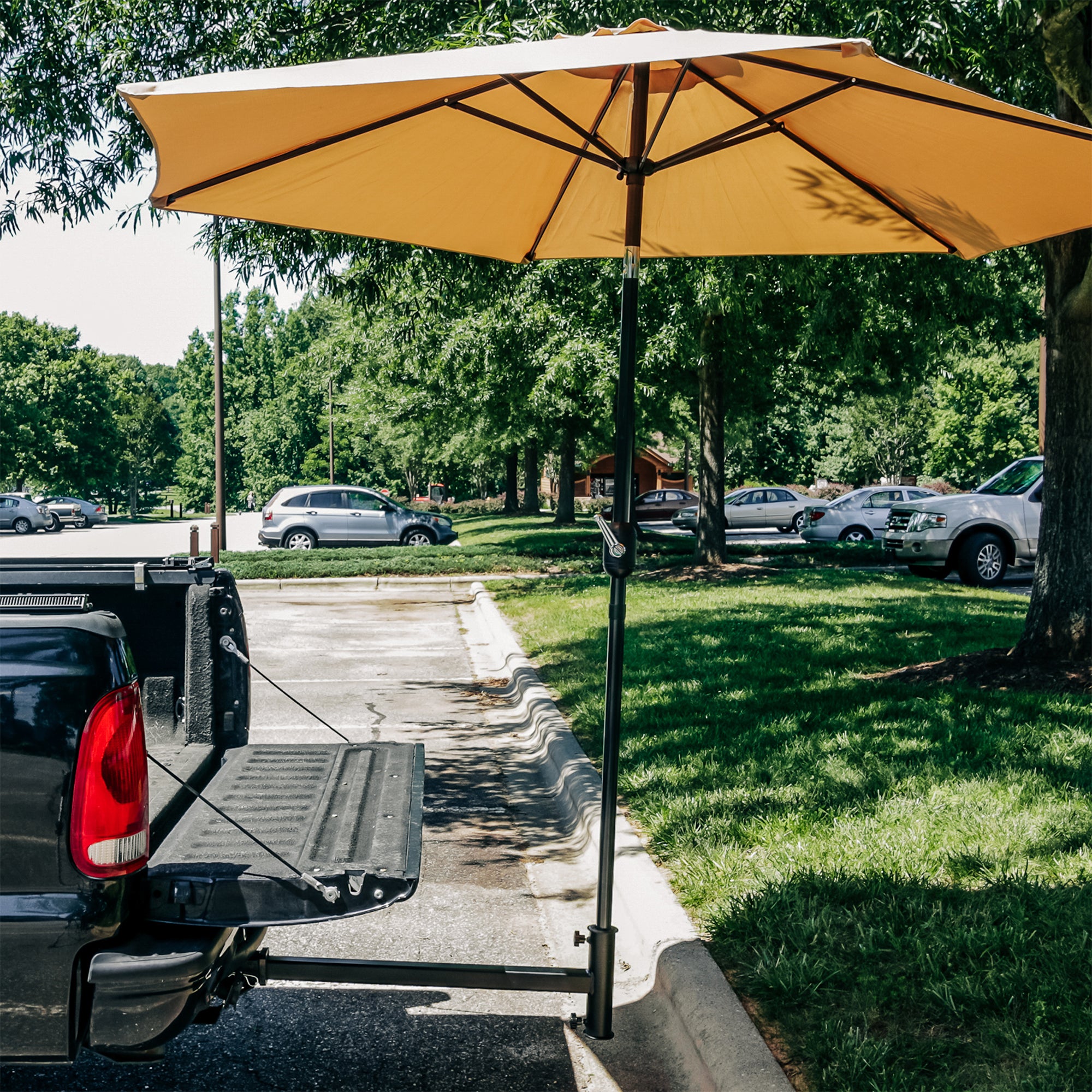 Camco Durable Alloy Steel Hitch Mount Umbrella Holder (Open Box) - VMInnovations