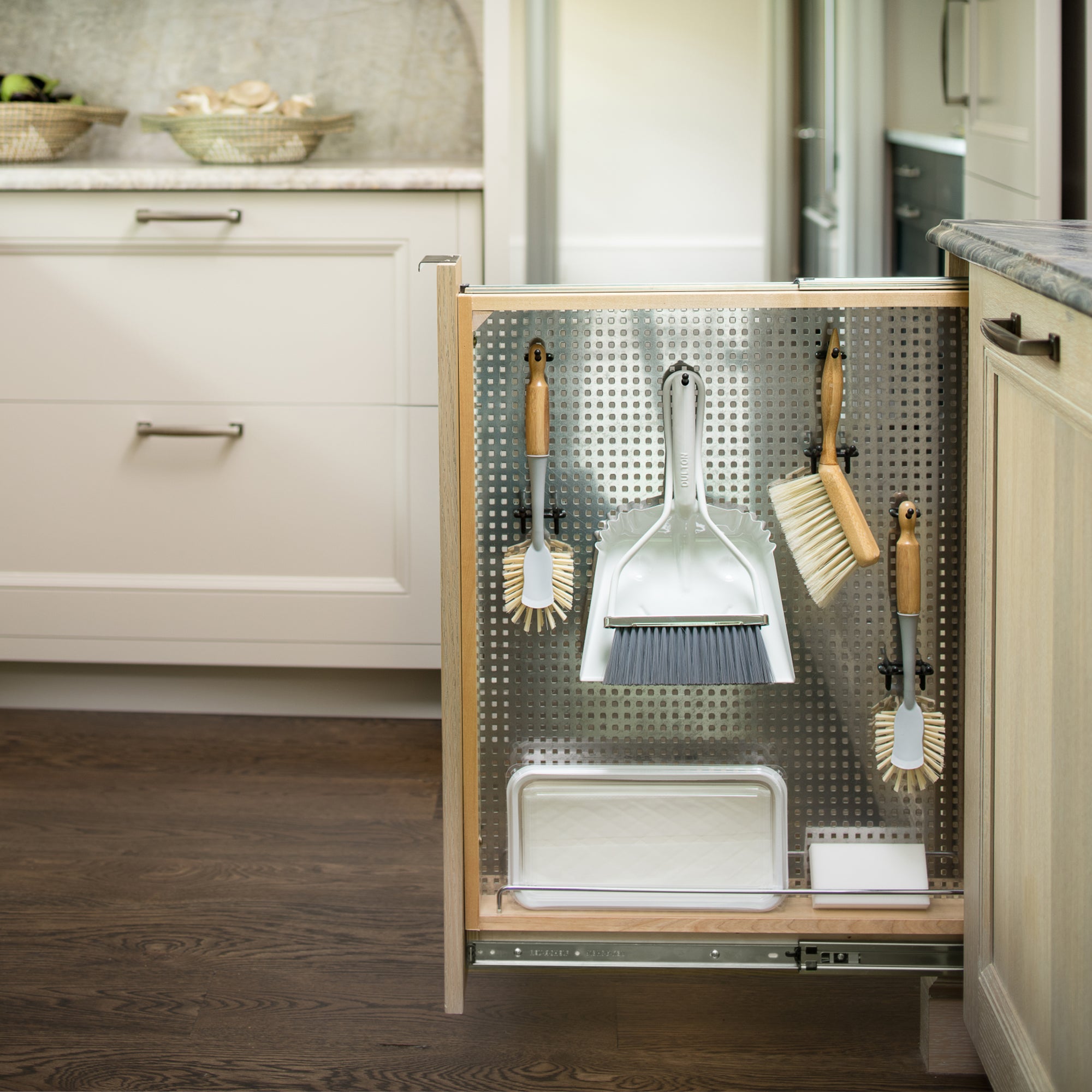 Rev-A-Shelf Pull Out Steel & Wood Wall Filler w/BB Soft Close, 434-BFBBSC-3SS - VMInnovations