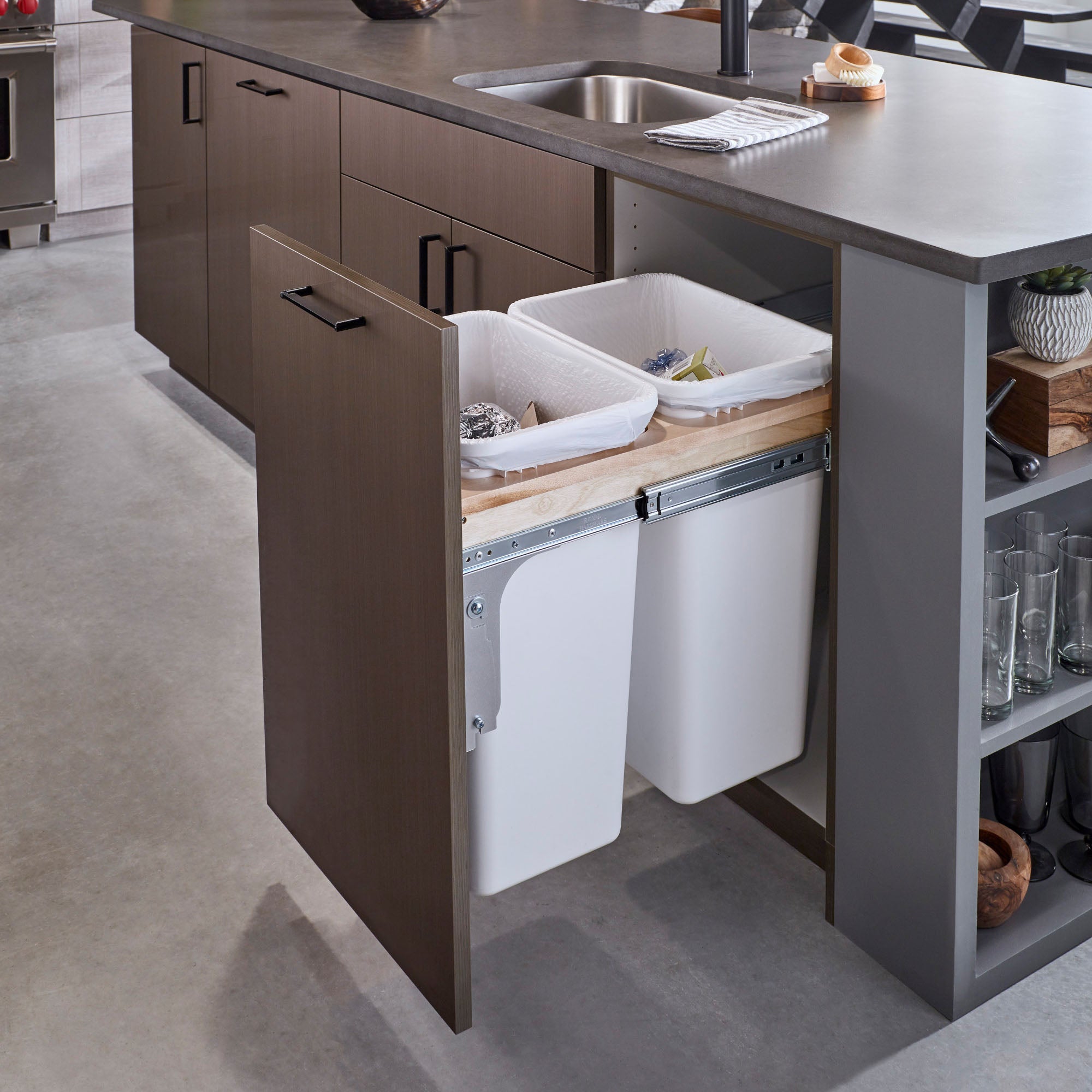 Rev-A-Shelf Pullout Trash Cans, Full-Height Cabinet, 50 qt.,4WCTM-1850DM2-419-FL