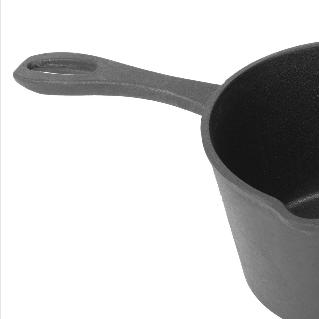 Bayou Classic 2.5 Quart Cast Iron Covered Sauce Pot with Self-Basting Lid, Black - VMInnovations