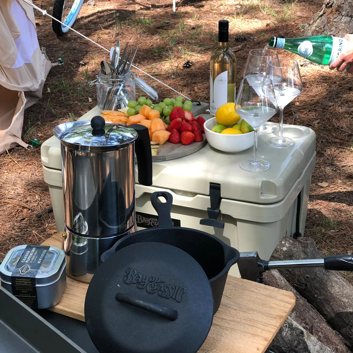 Bayou Classic 1 Quart Cast Iron Covered Sauce Pot with Self-Basting Lid, Black - VMInnovations