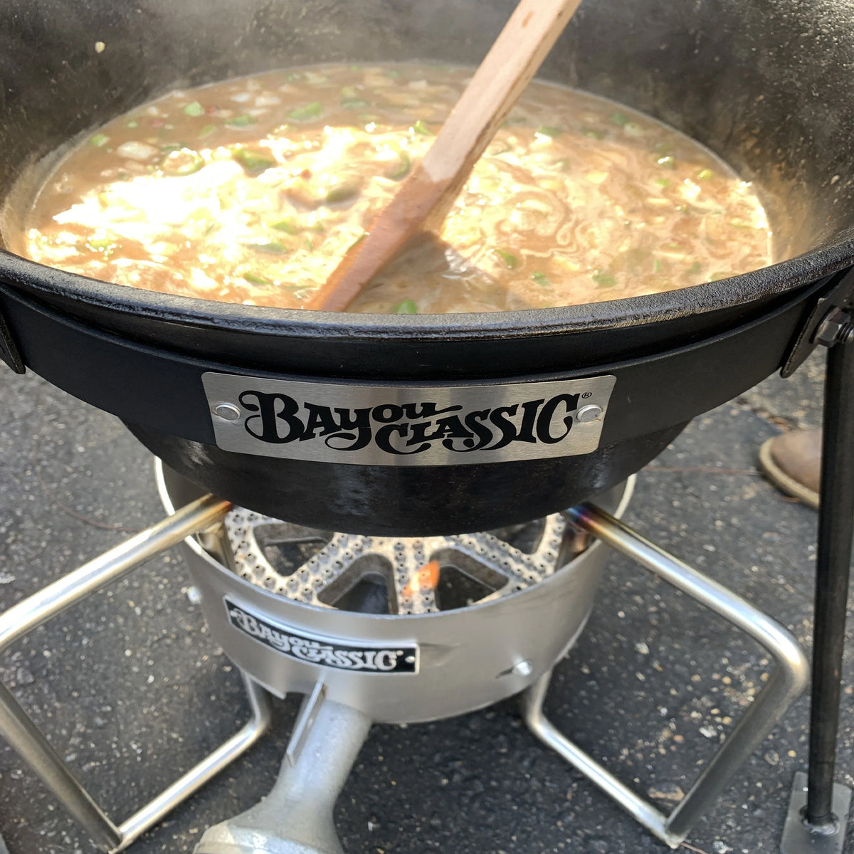 Bayou Classic 22" Stainless Banjo Cooker w/ Broad Flame for Outdoors (Open Box) - VMInnovations