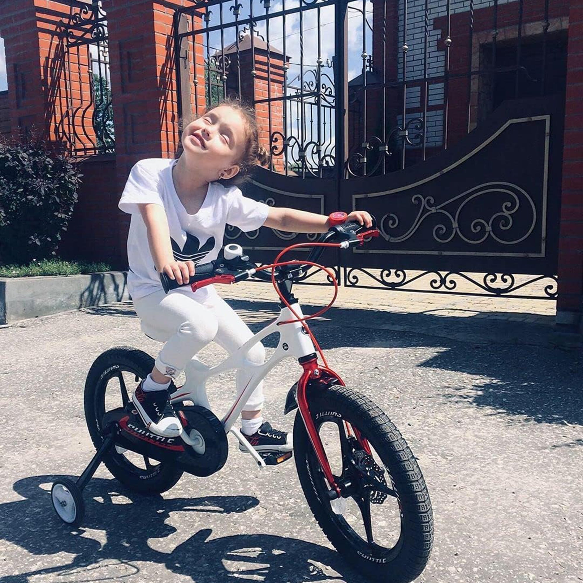 RoyalBaby 14" Magnesium Alloy Kids Bike w/Training Wheels, White (Used) - VMInnovations