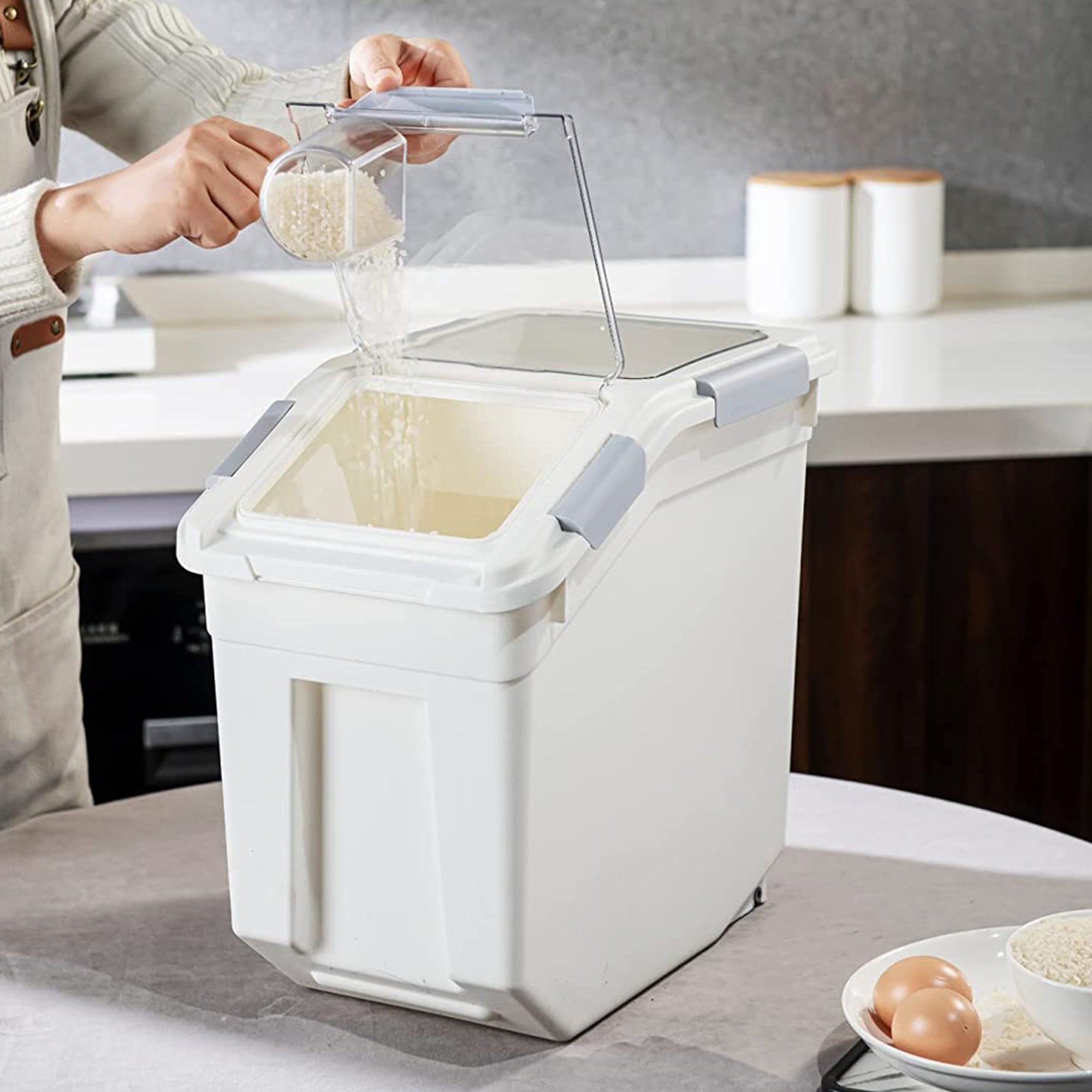 HANAMYA 25 Liter Storage Container with Wheels and Measuring Cup, White (Used) - VMInnovations